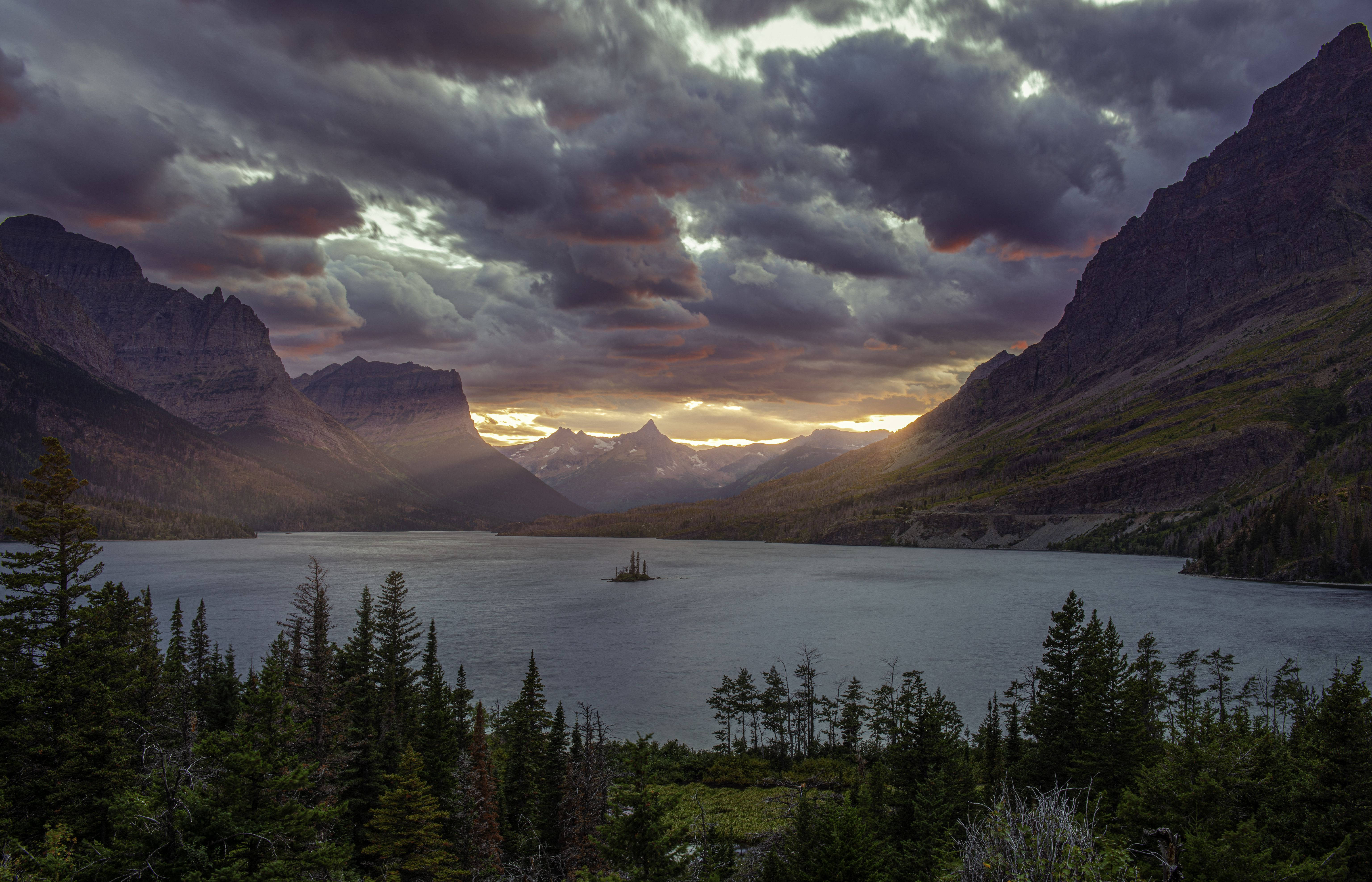 Dark Montana, twilight sky, glowing orange and purple clouds, 5K Desktop Wallpaper