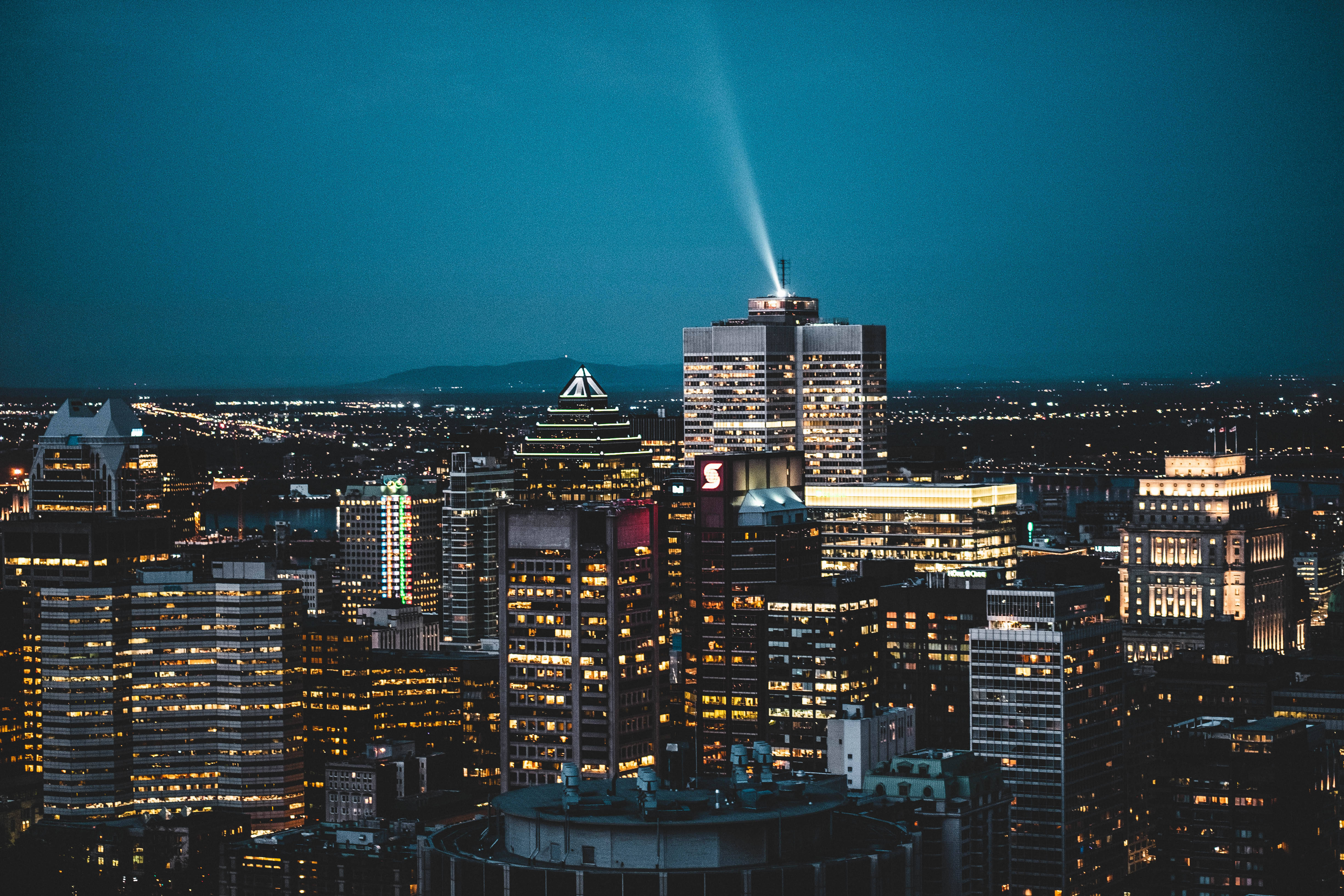 Montreal, cityscape, dusk, 4K Desktop Wallpaper