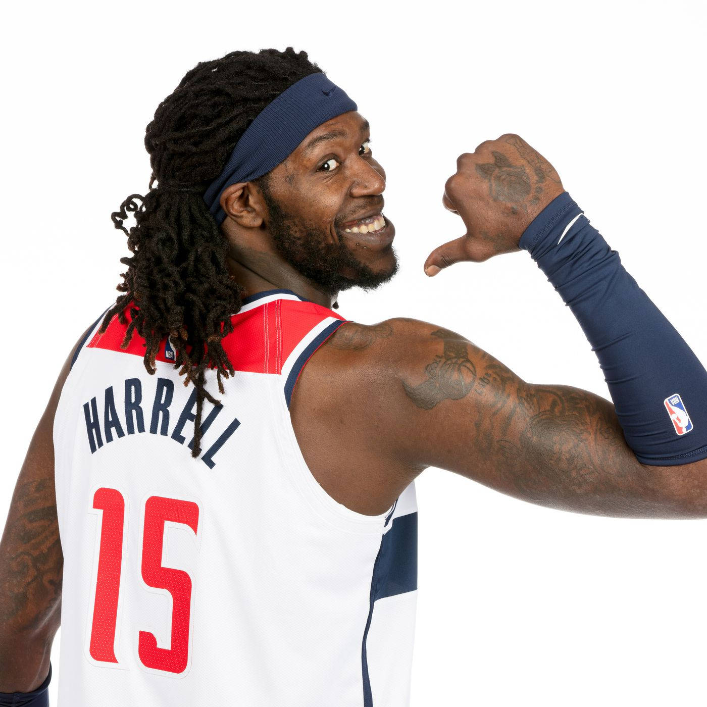 Montrezl Harrell, white jersey, red number 15, HD Desktop Wallpaper