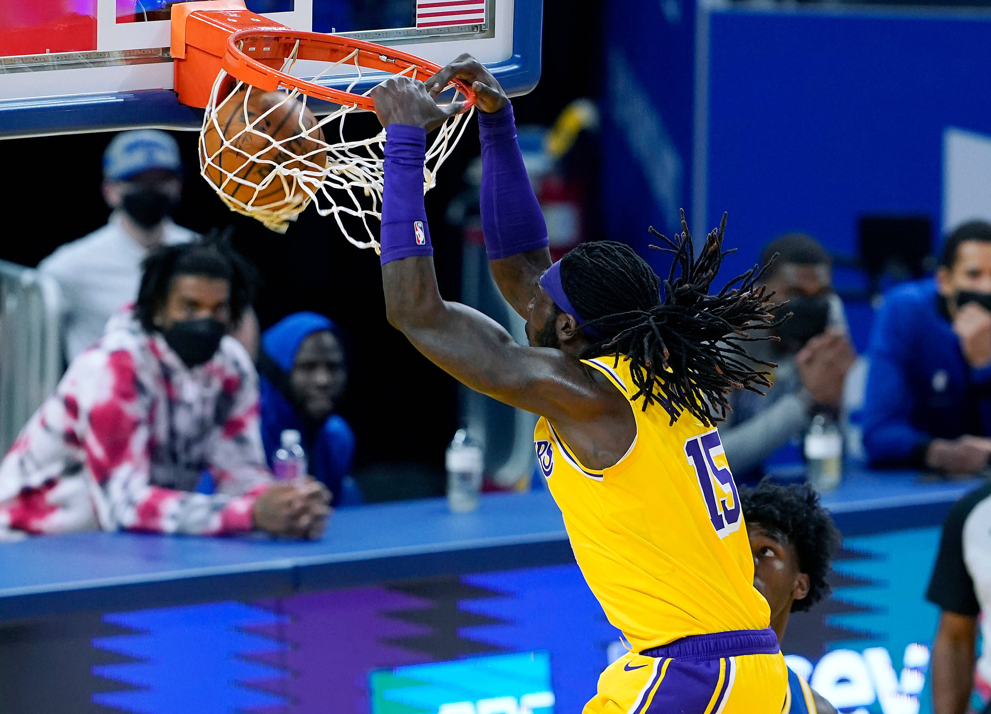 Montrezl Harrell, slam dunk, yellow jersey, 2K Desktop Wallpaper