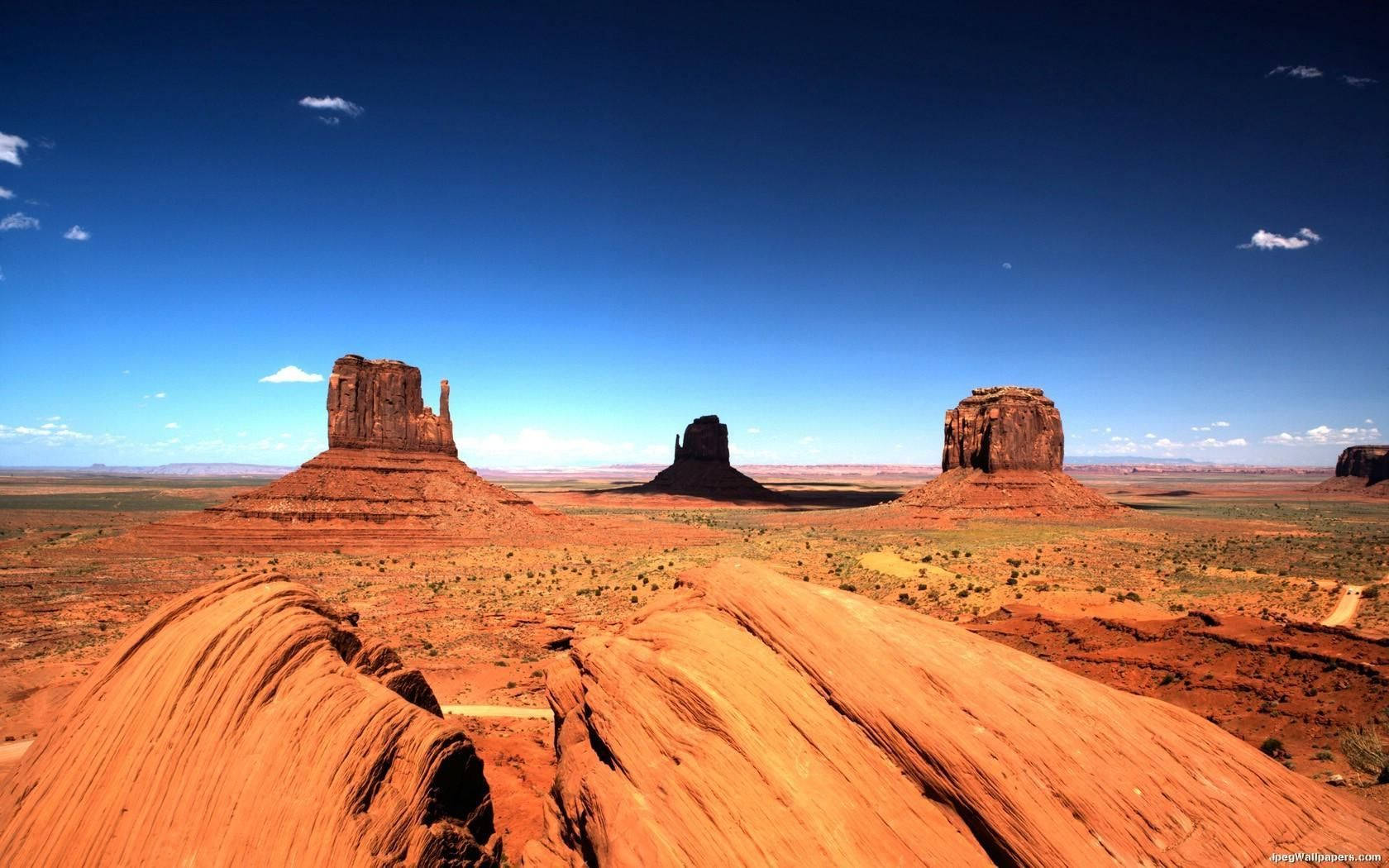 Monument Valley, red rock desert, iconic buttes, HD Desktop Wallpaper
