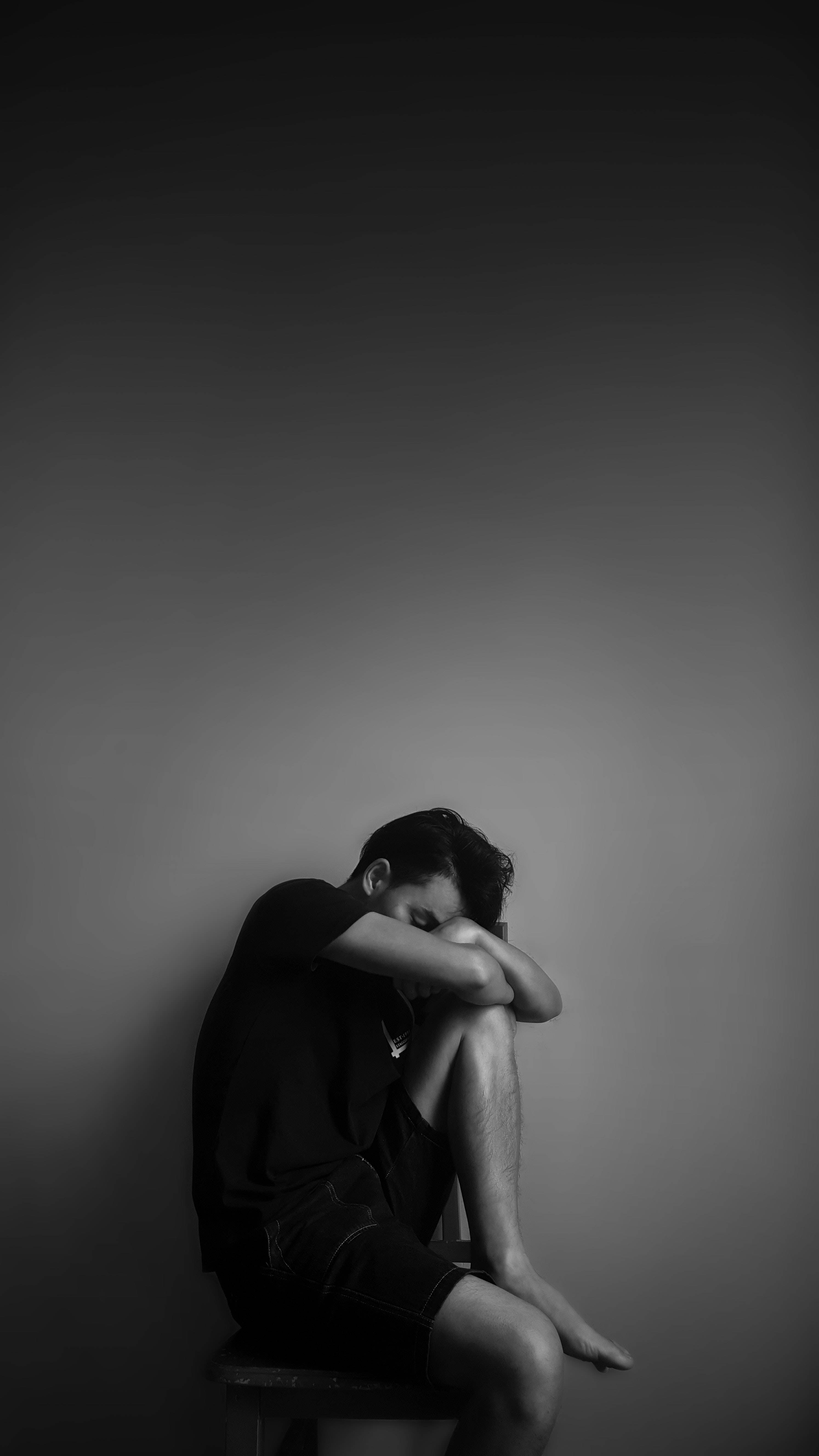 boy, stool, plain wall, 5K Phone Wallpaper