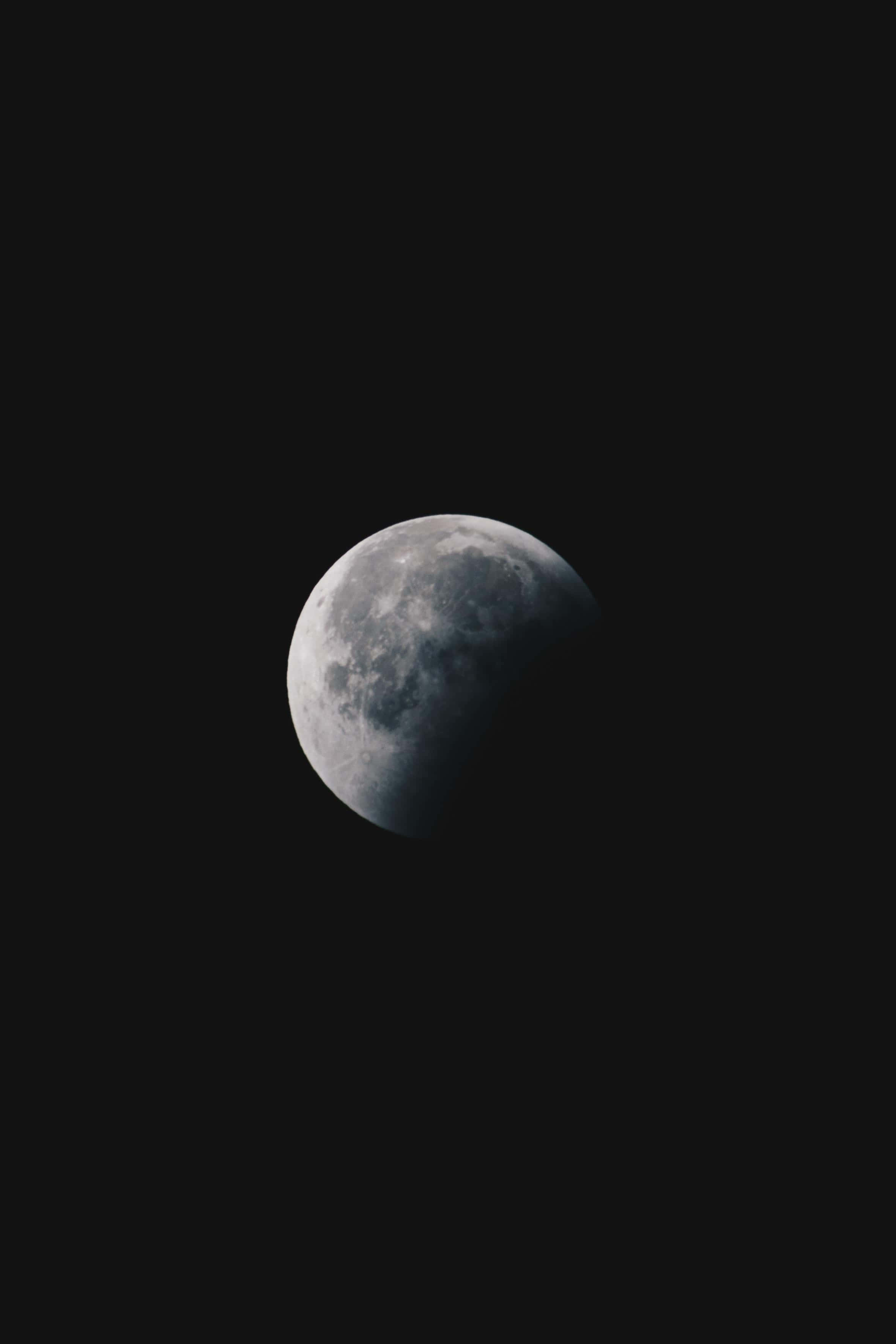 moon, crescent of light, deep black sky, 2K Phone Wallpaper