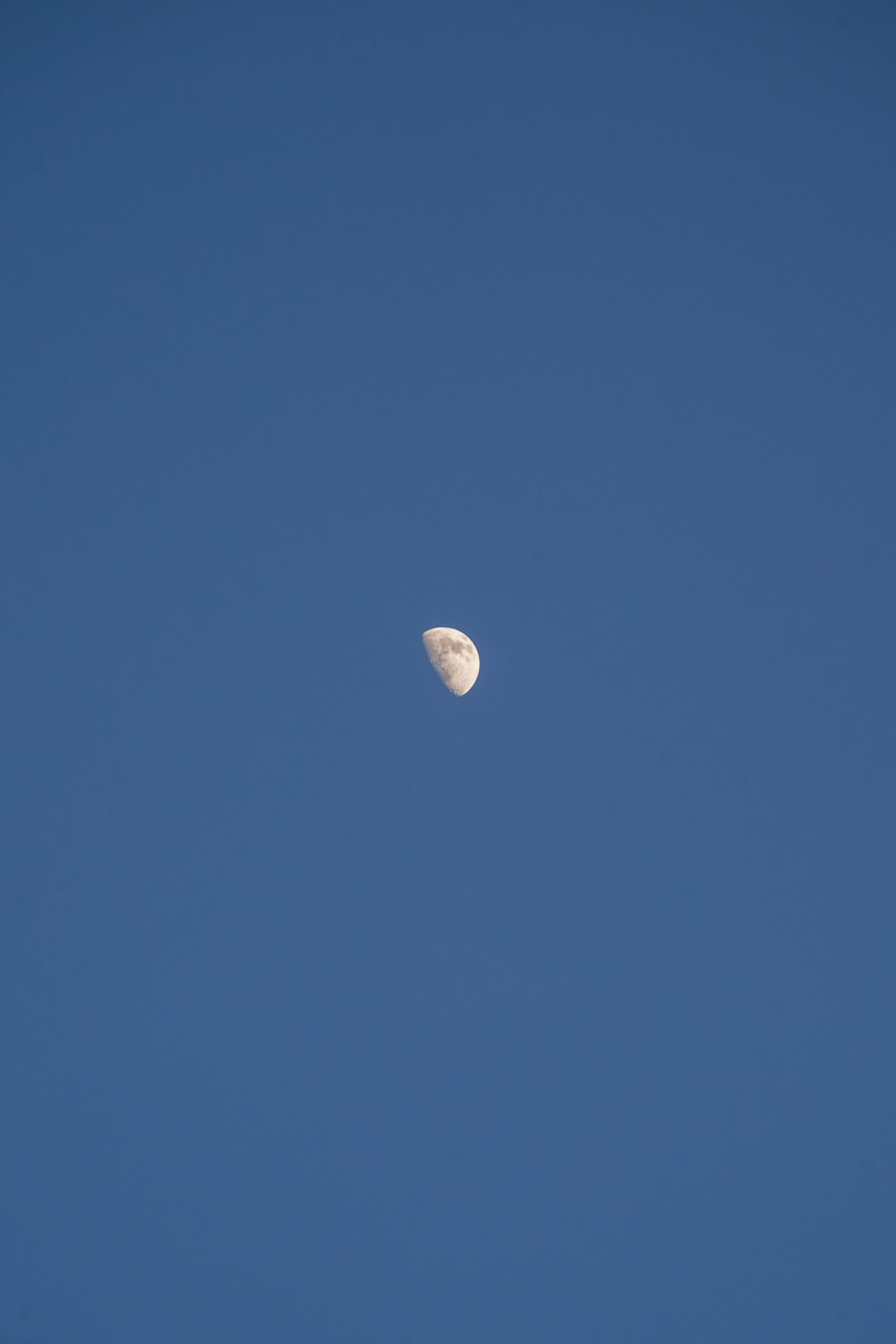 Moon Simple Phone, crescent moon, vast, 5K Phone Wallpaper