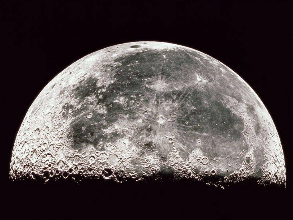 Moon, cratered surface, black void, SD Desktop Wallpaper