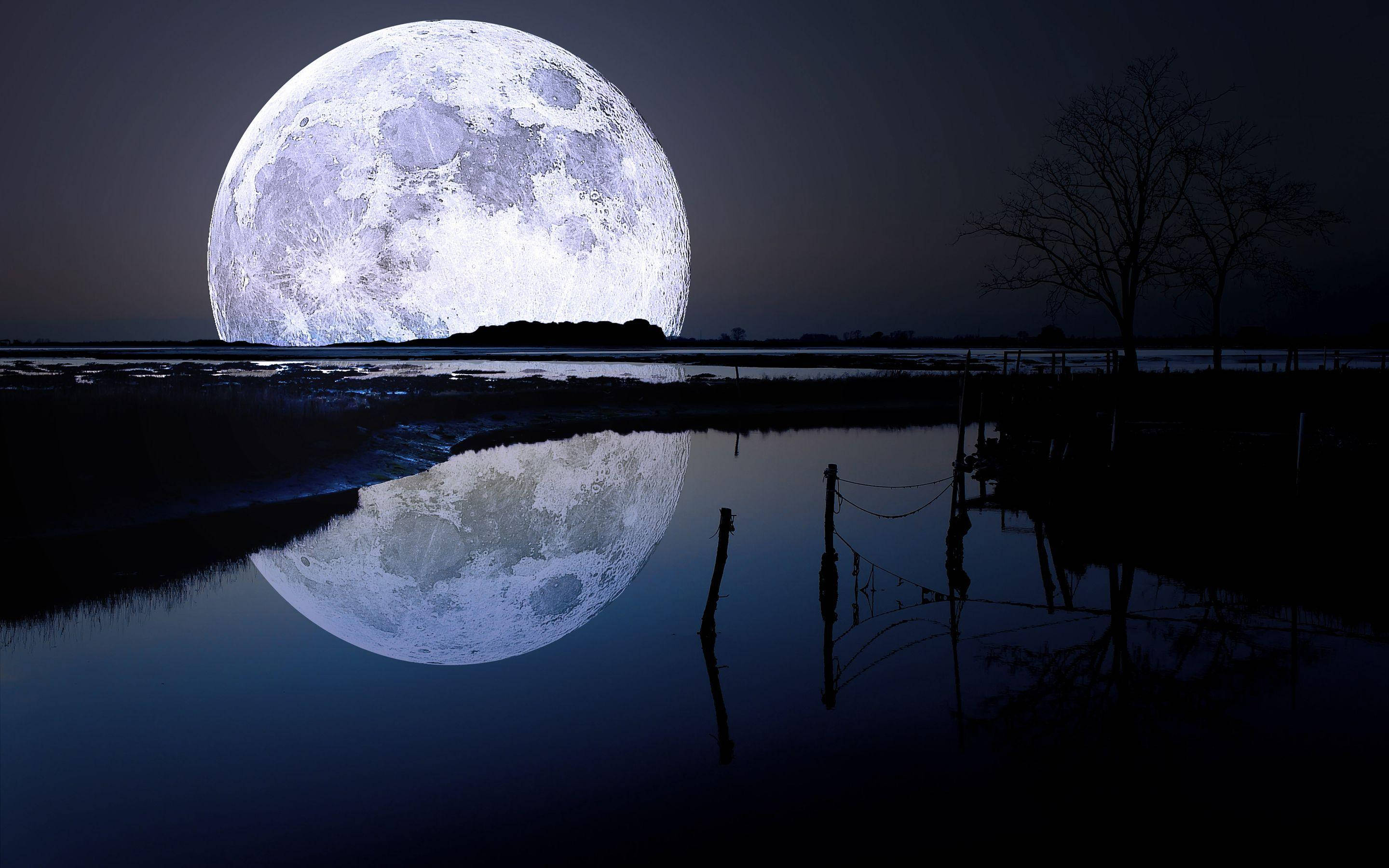 Full Moon, lake, cratered surface, 2K Desktop Wallpaper