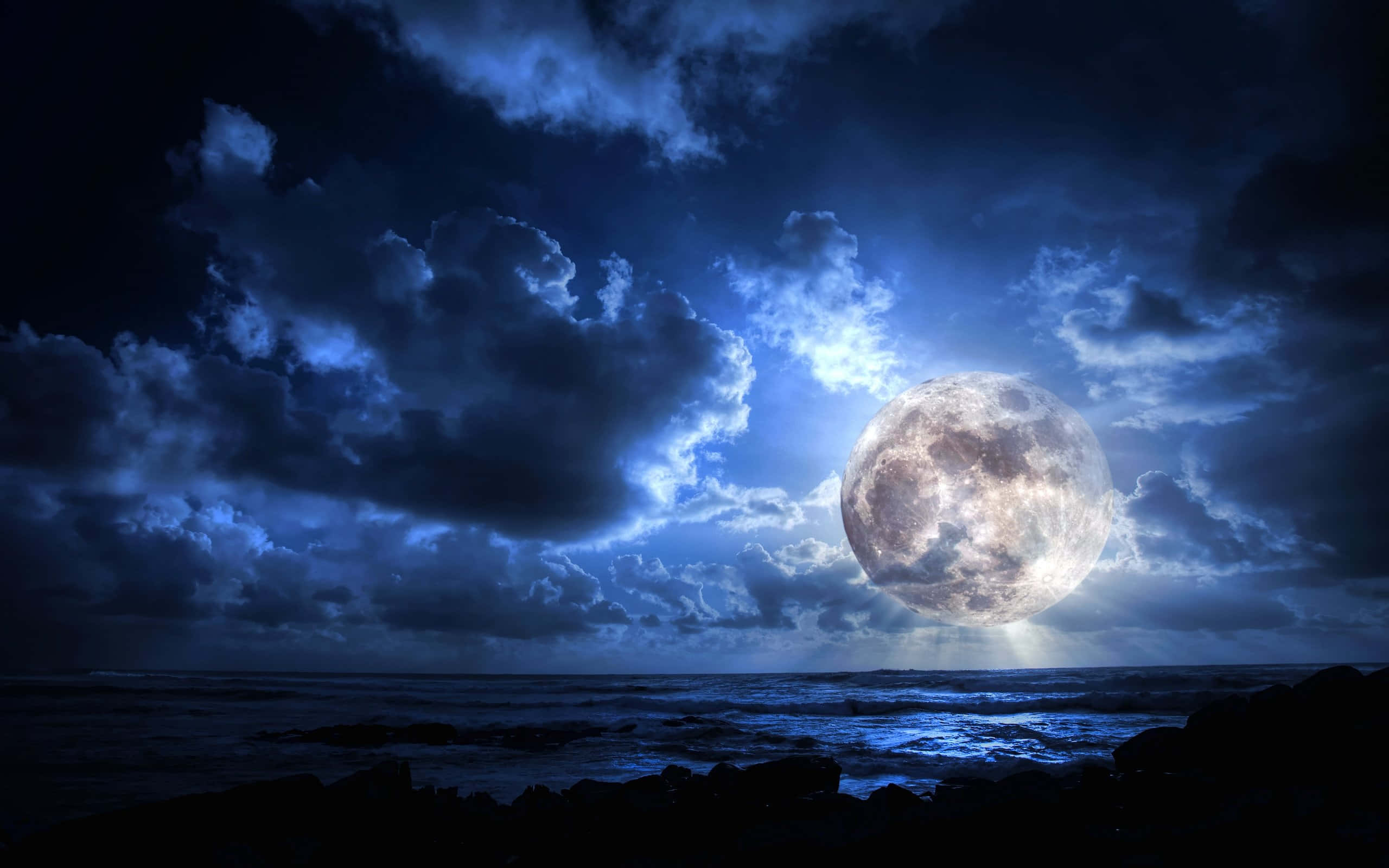 majestic moonrise, ocean, storm clouds, 2K Desktop Wallpaper