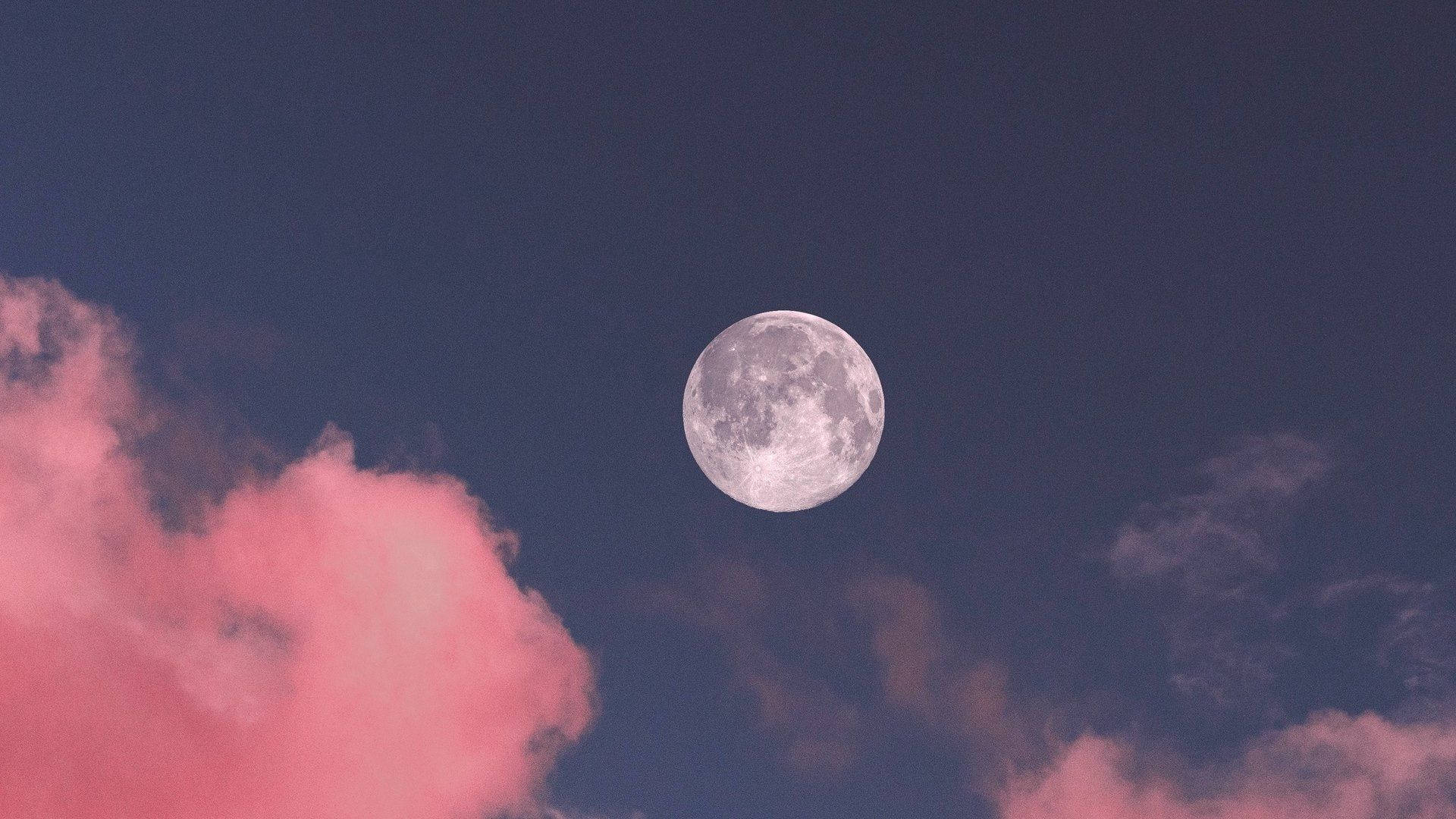 bright full moon, deep blue sky, soft pink clouds, Full HD Desktop Wallpaper