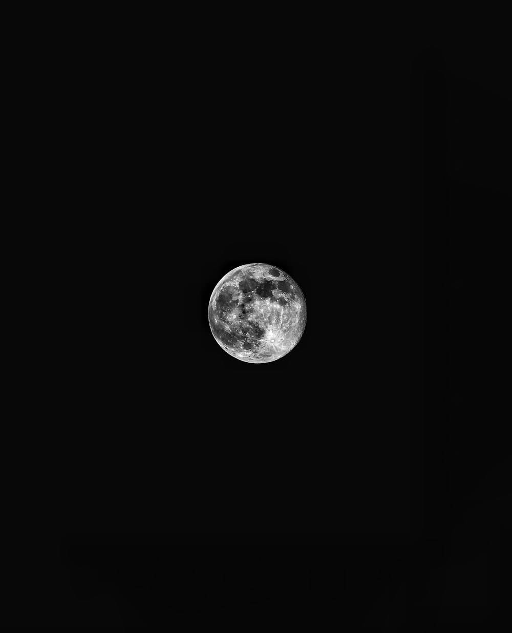 full moon, pitch black sky, no stars, SD Phone Wallpaper
