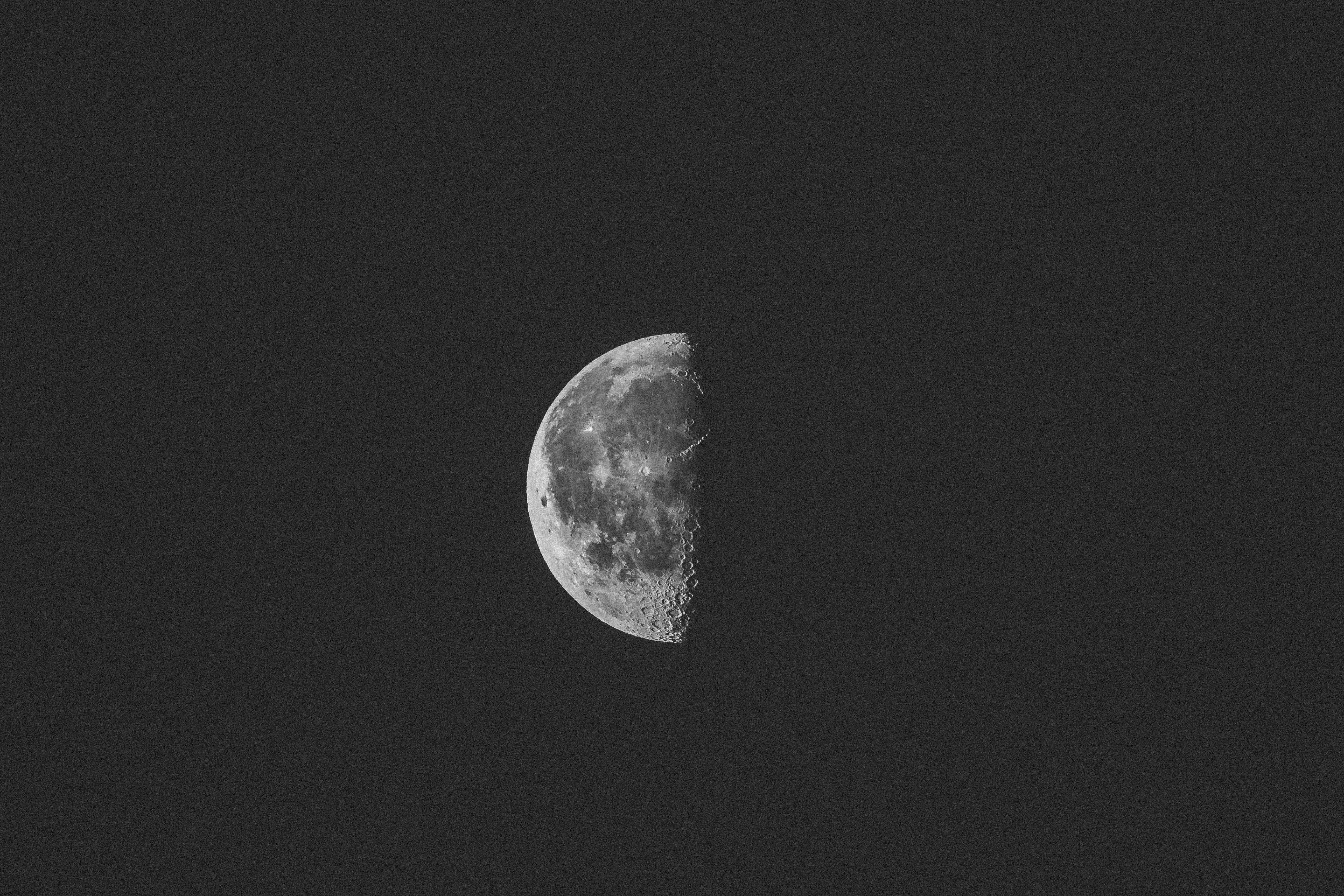 half moon, grayscale, deep black sky, 5K Desktop Wallpaper