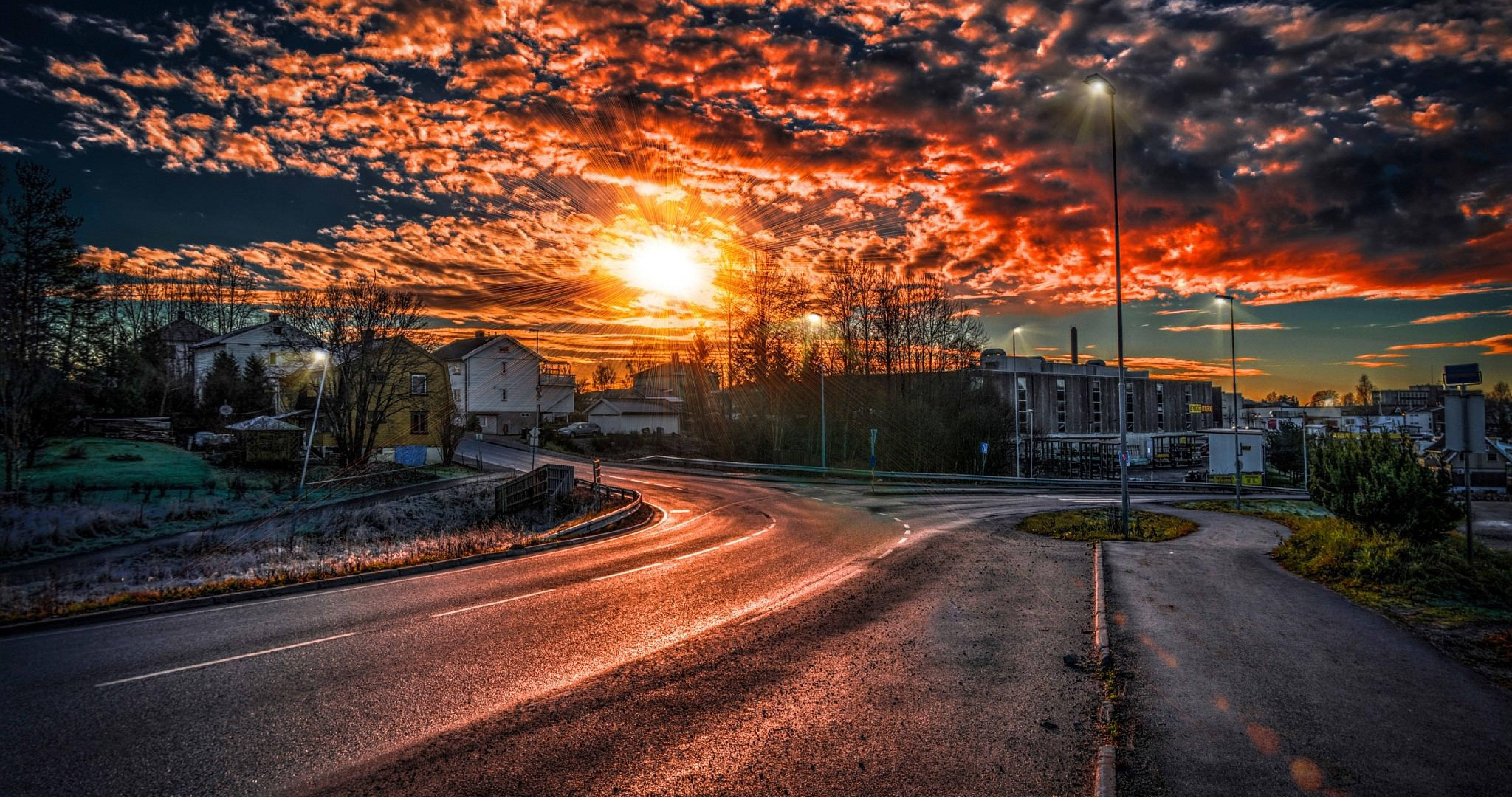 Cloudy Sunset 4K, winding road, suburban area, 4K Desktop Wallpaper