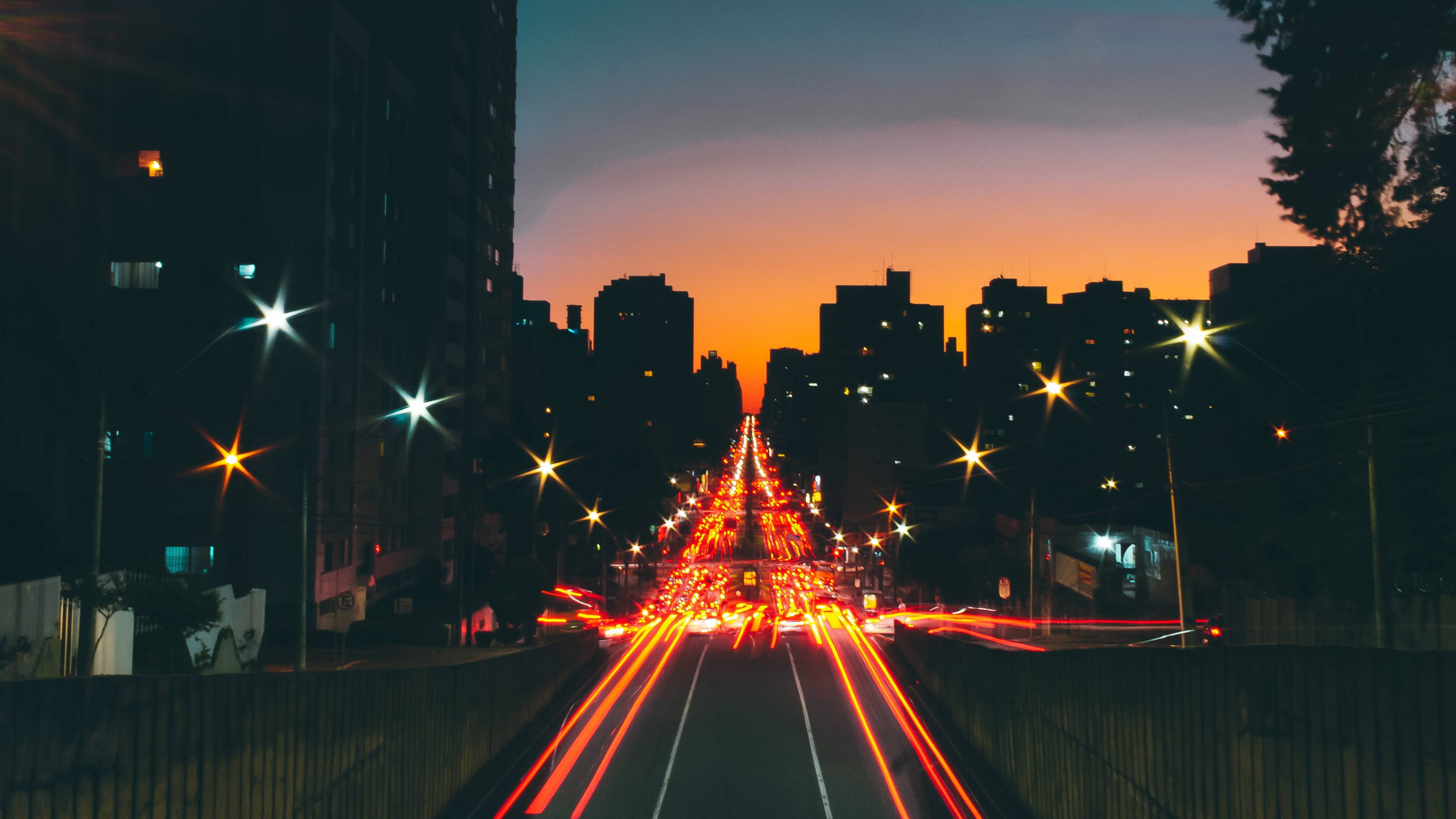 Moonlight 4K, red and white car lights, city street, 4K Desktop Wallpaper