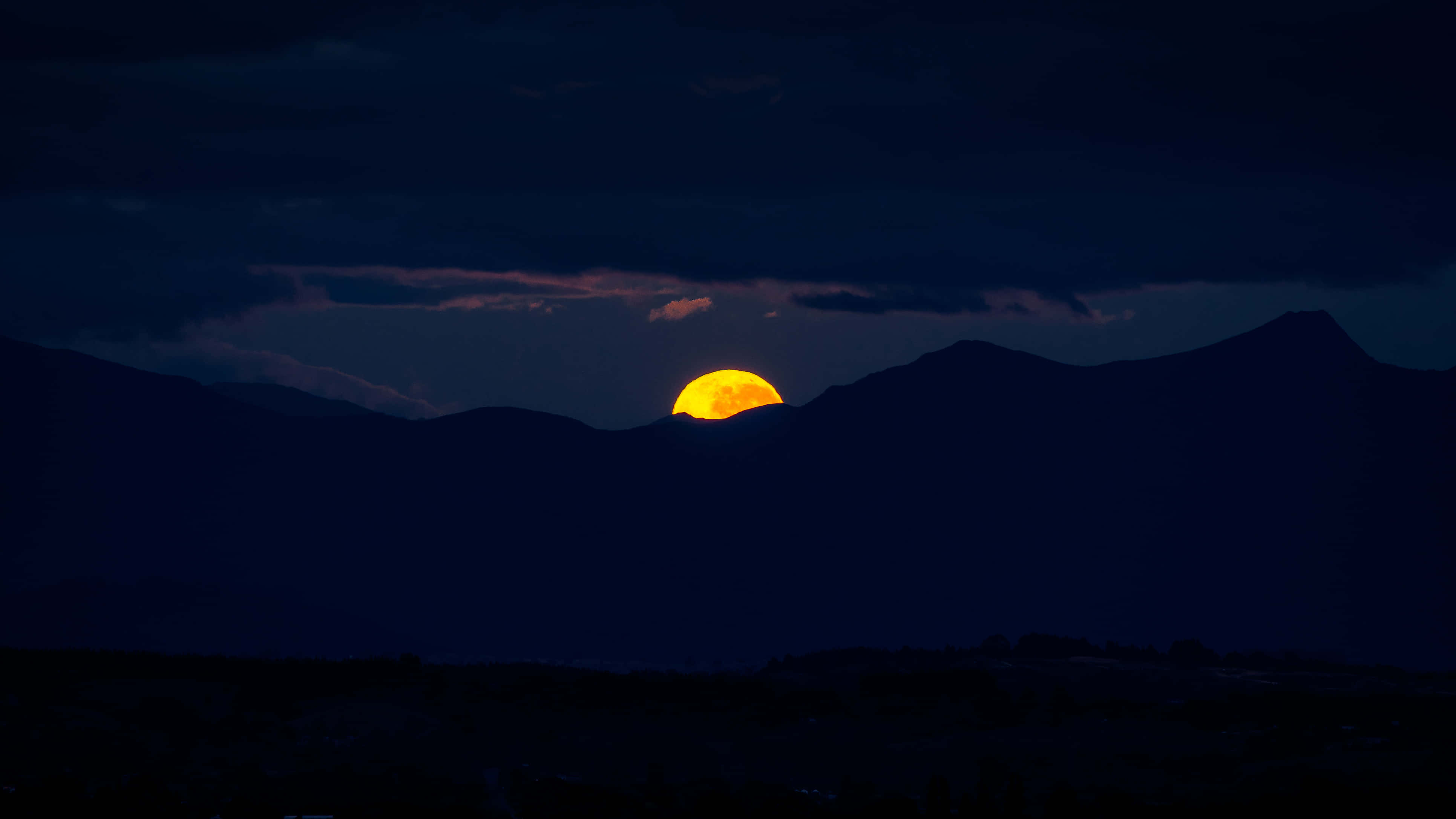 Moonset, serene lake, twilight sky, 4K Desktop Wallpaper