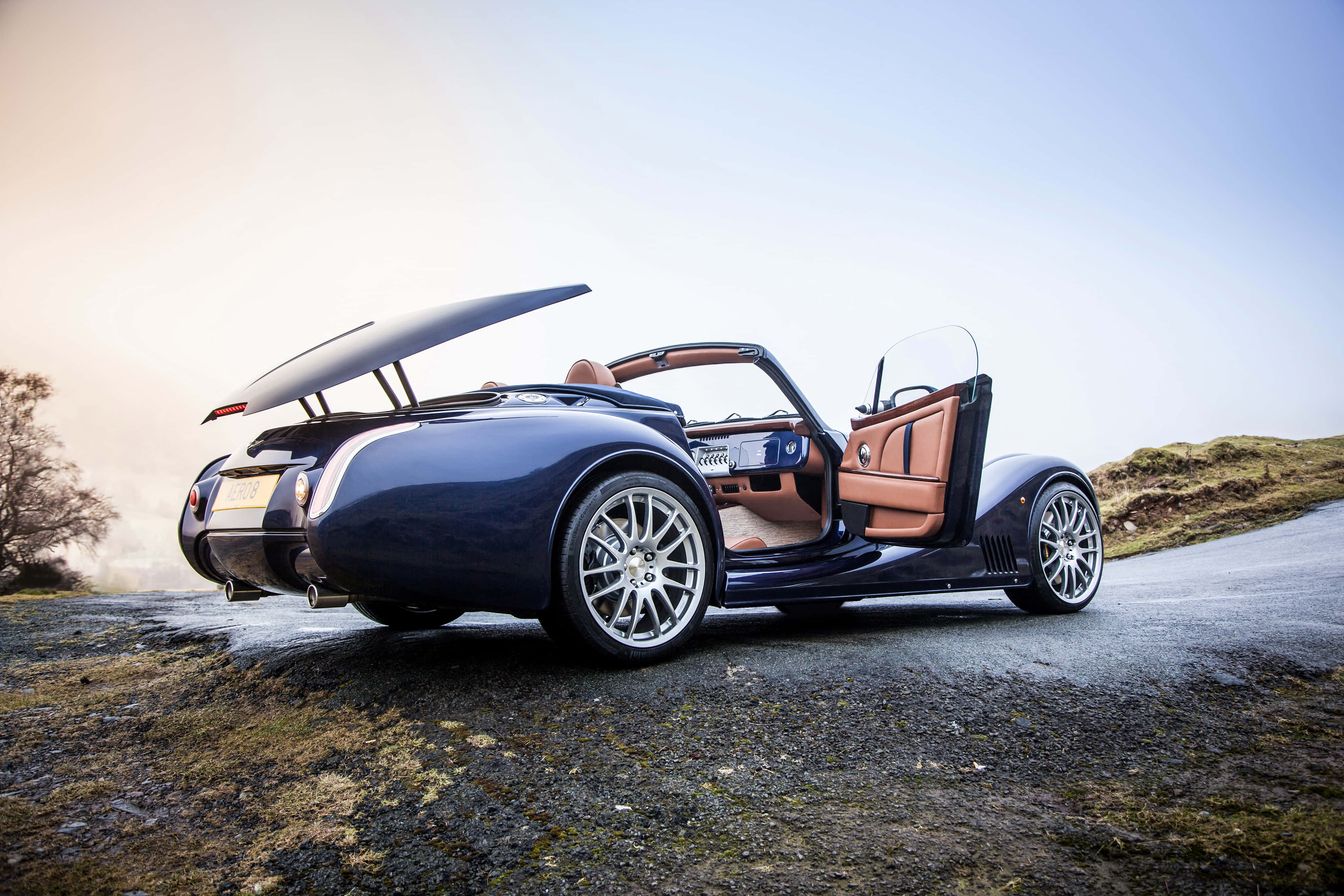 Morgan Aero 8, navy blue, tan leather interior, 4K Desktop Wallpaper