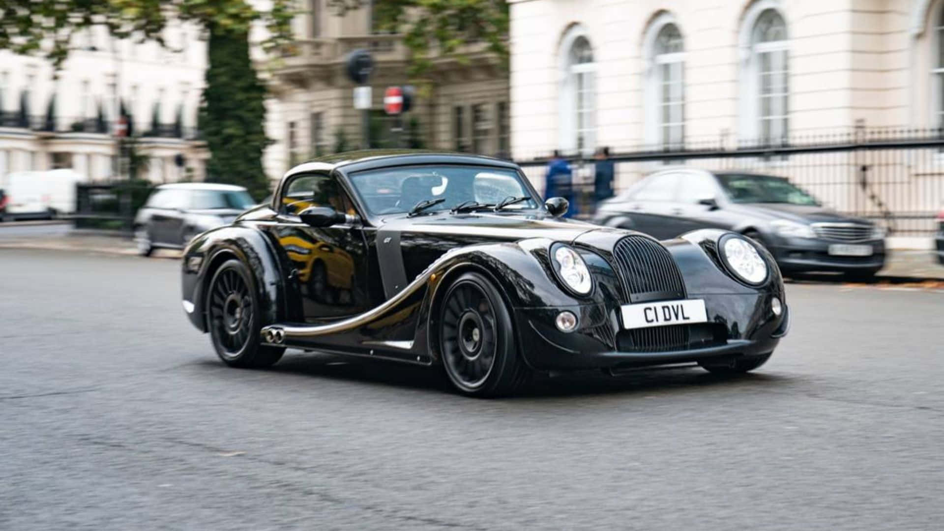 Morgan Aero 8, sleek black, tree-lined urban street, Full HD Desktop Wallpaper