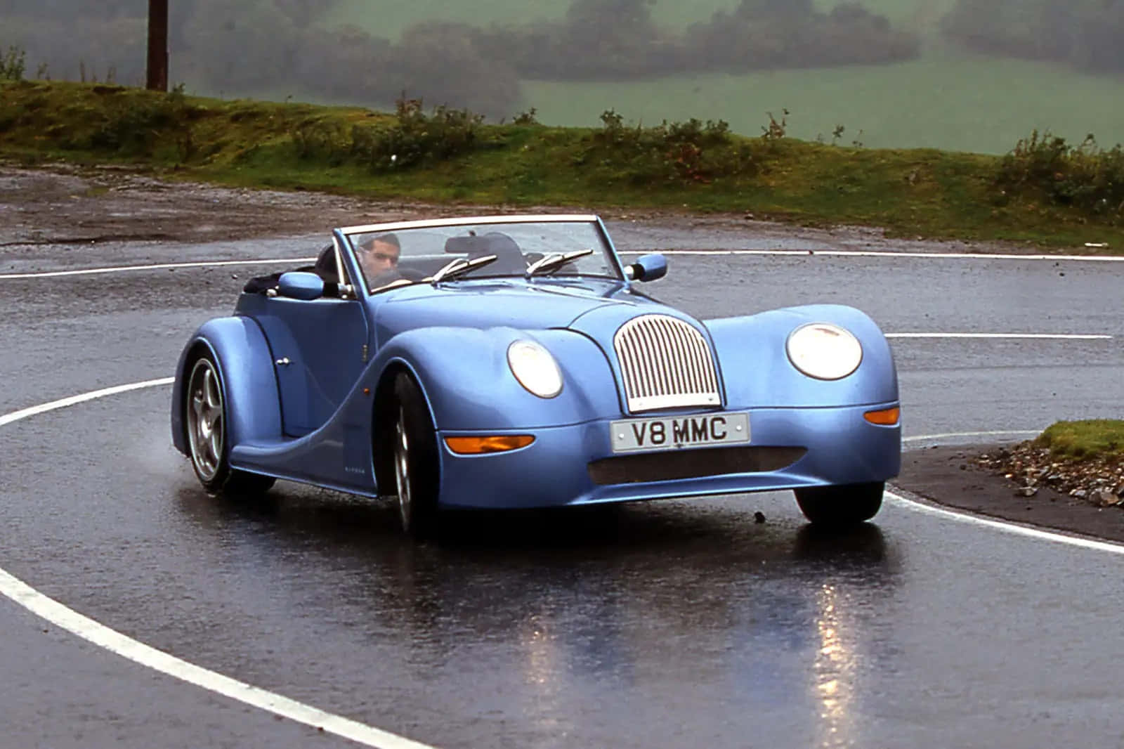 Morgan Aero 8, blue, wet winding road, HD Desktop Wallpaper