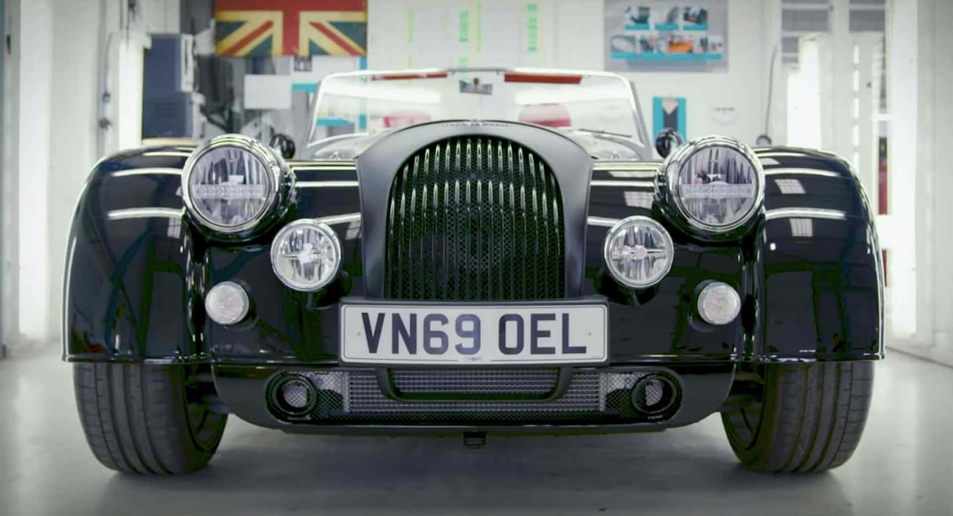 Morgan Plus Six, glossy black, round headlights, Full HD Desktop Wallpaper