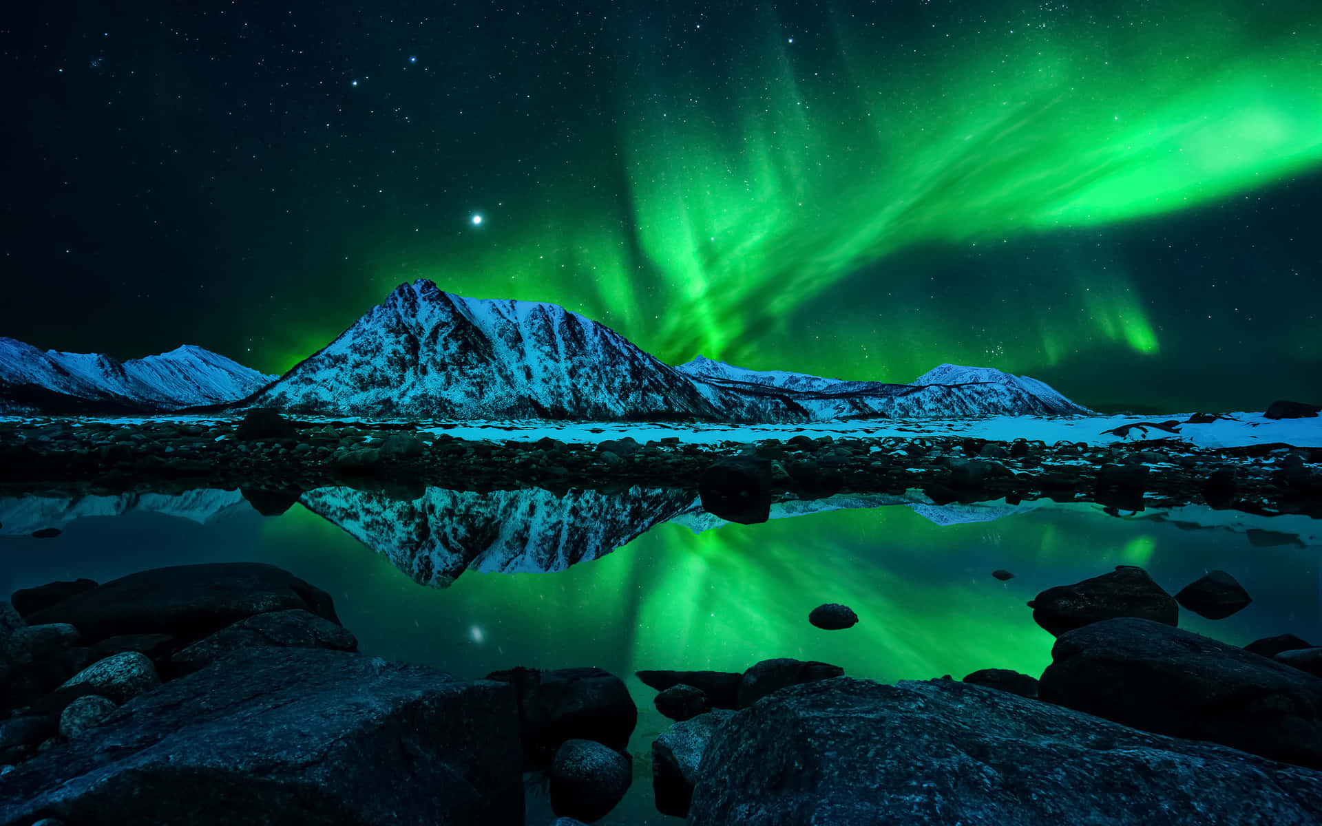 aurora borealis, snowcapped mountains, calm lake, Full HD Desktop Wallpaper