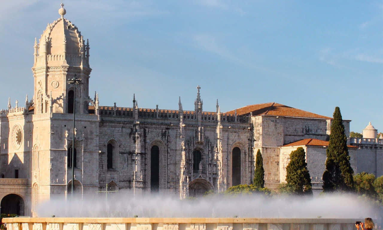 Mosteiro dos Jeronimos, fountain, misty fountain, HD Desktop Wallpaper
