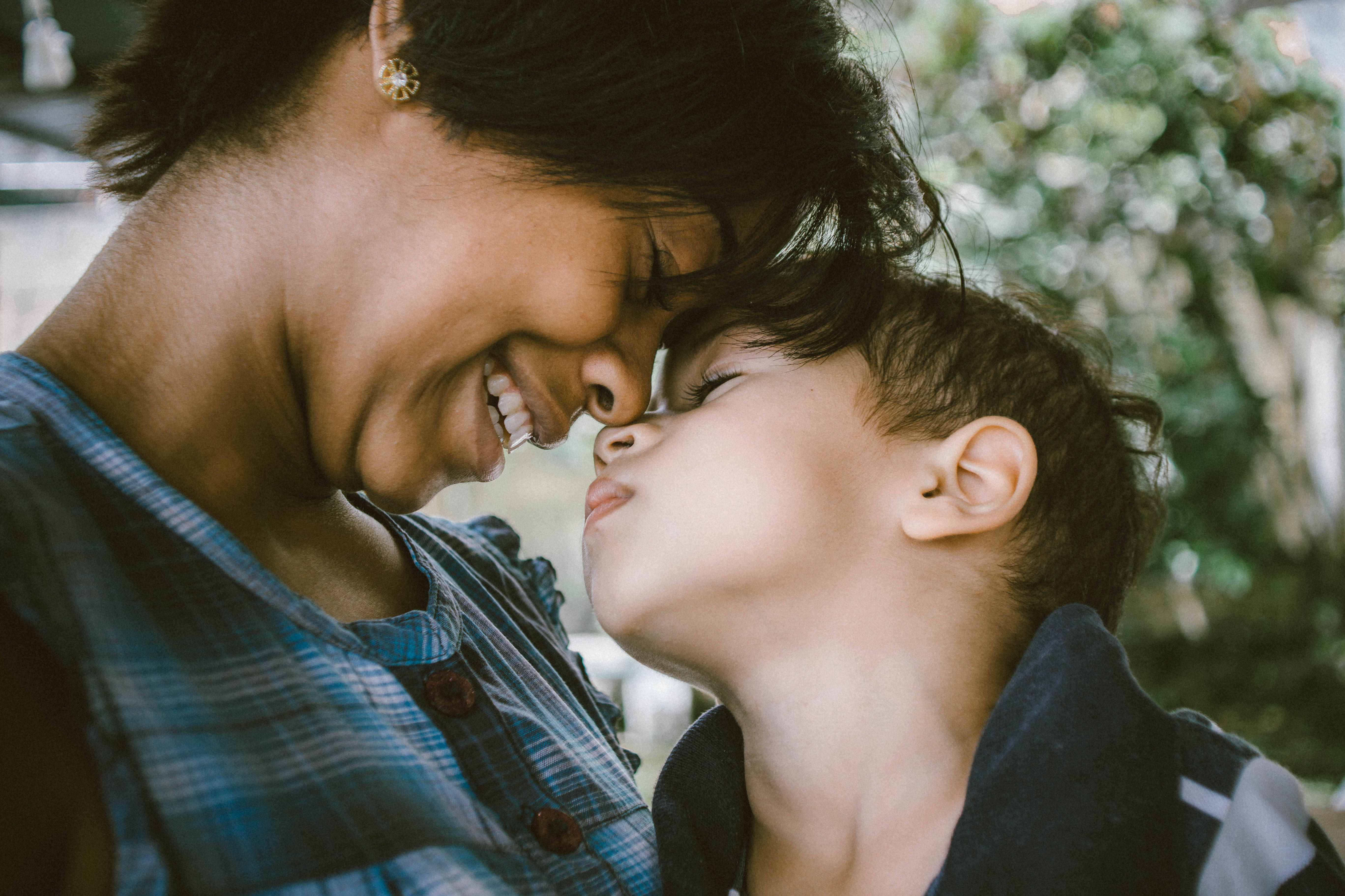 Mothers Day, son, nose-to-nose moment, 5K Desktop Wallpaper