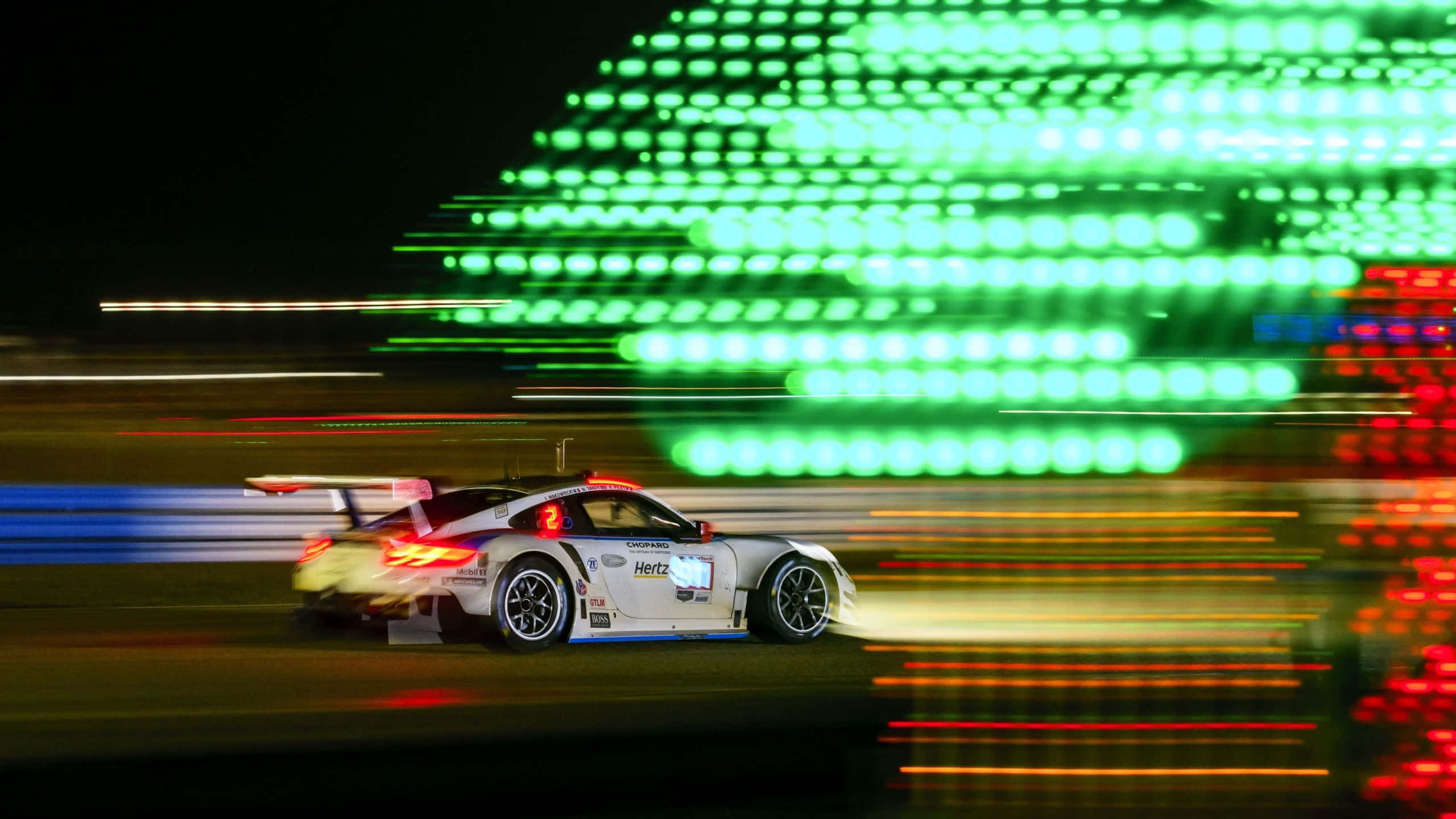 motion blur, white race car, night, 2K Desktop Wallpaper