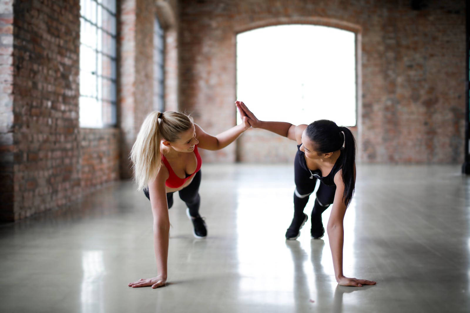 gym motivation poster, athletic wear, high-five, HD Desktop Wallpaper
