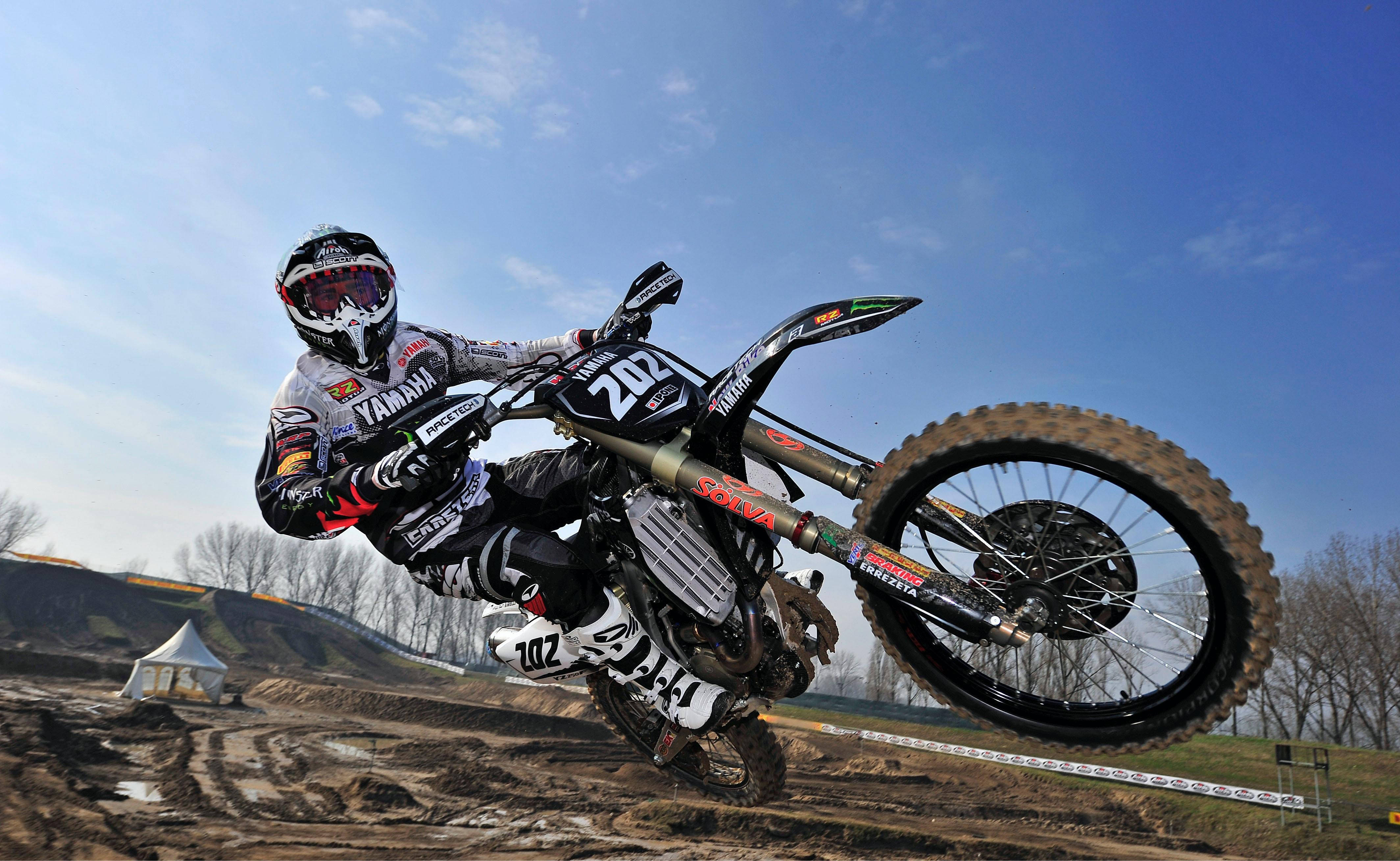 black dirtbike, motocross rider, full gear, 4K Desktop Wallpaper