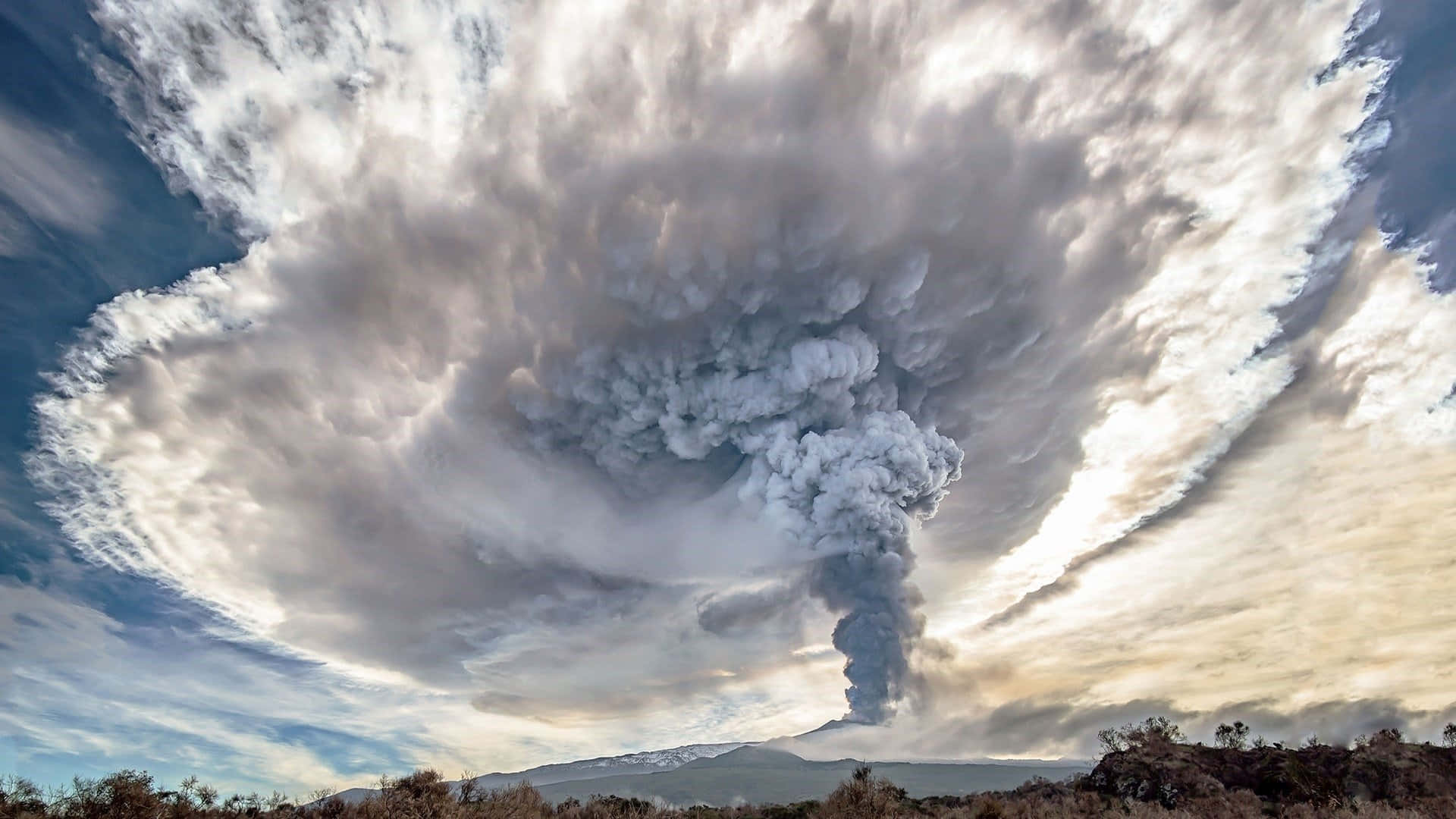 Mount Etna, volcanic eruption, towering plume of ash and smoke, Full HD Desktop Wallpaper