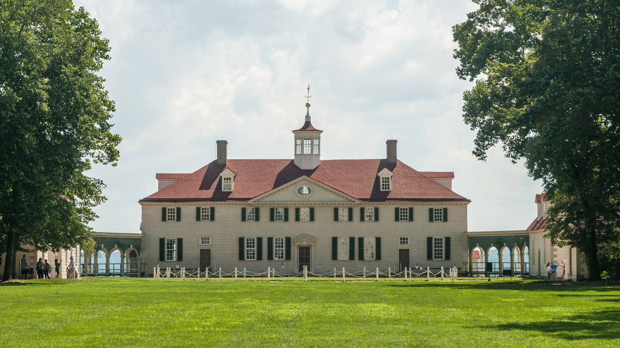 Mount Vernon, colonial-style mansion, red roof, Full HD Desktop Wallpaper
