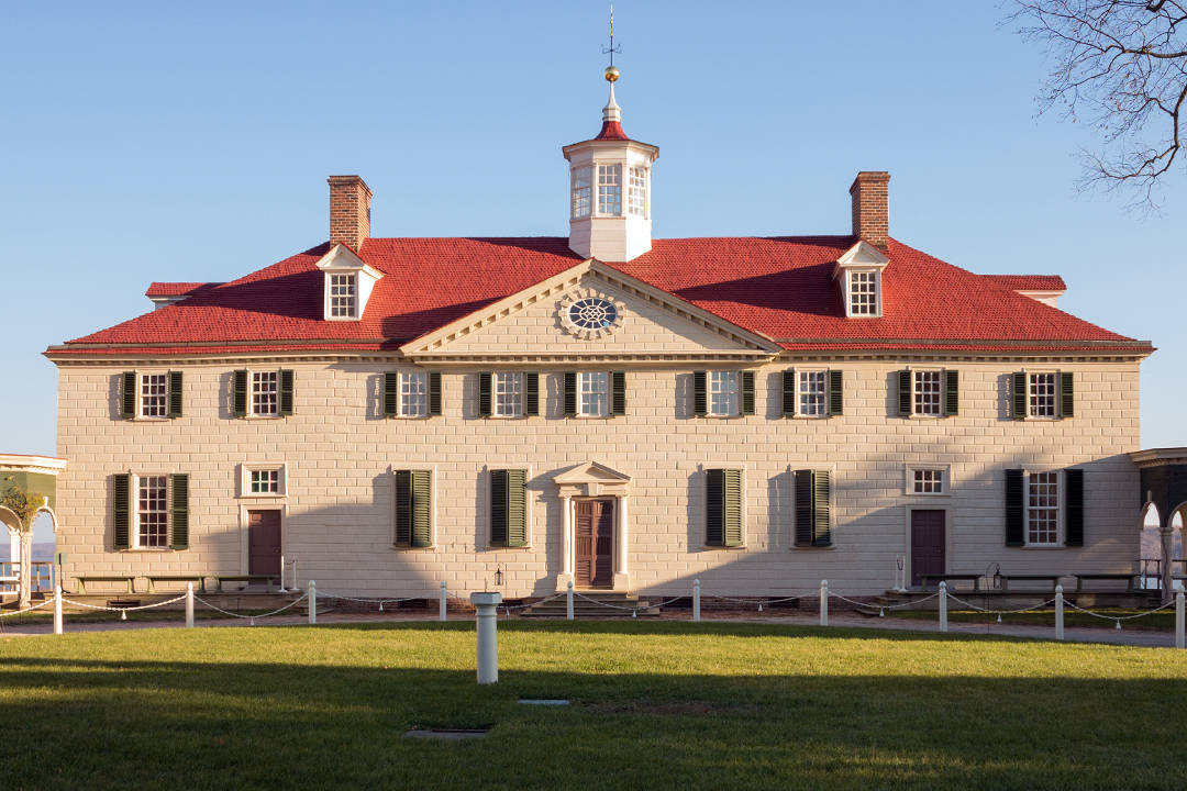 Mount Vernon, colonial-style mansion, red roof, SD Desktop Wallpaper