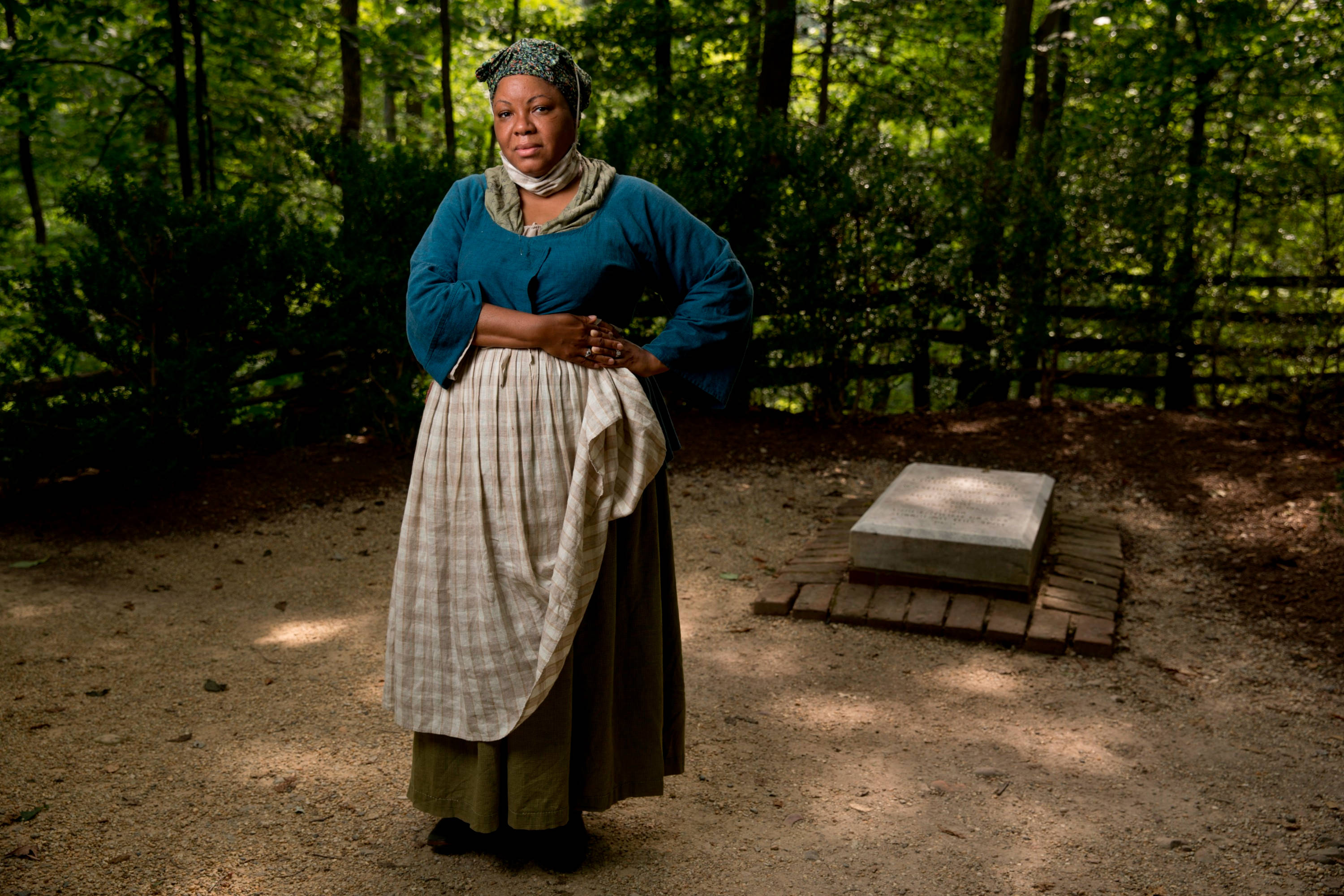 Mount Vernon, woman, period attire, 2K Desktop Wallpaper
