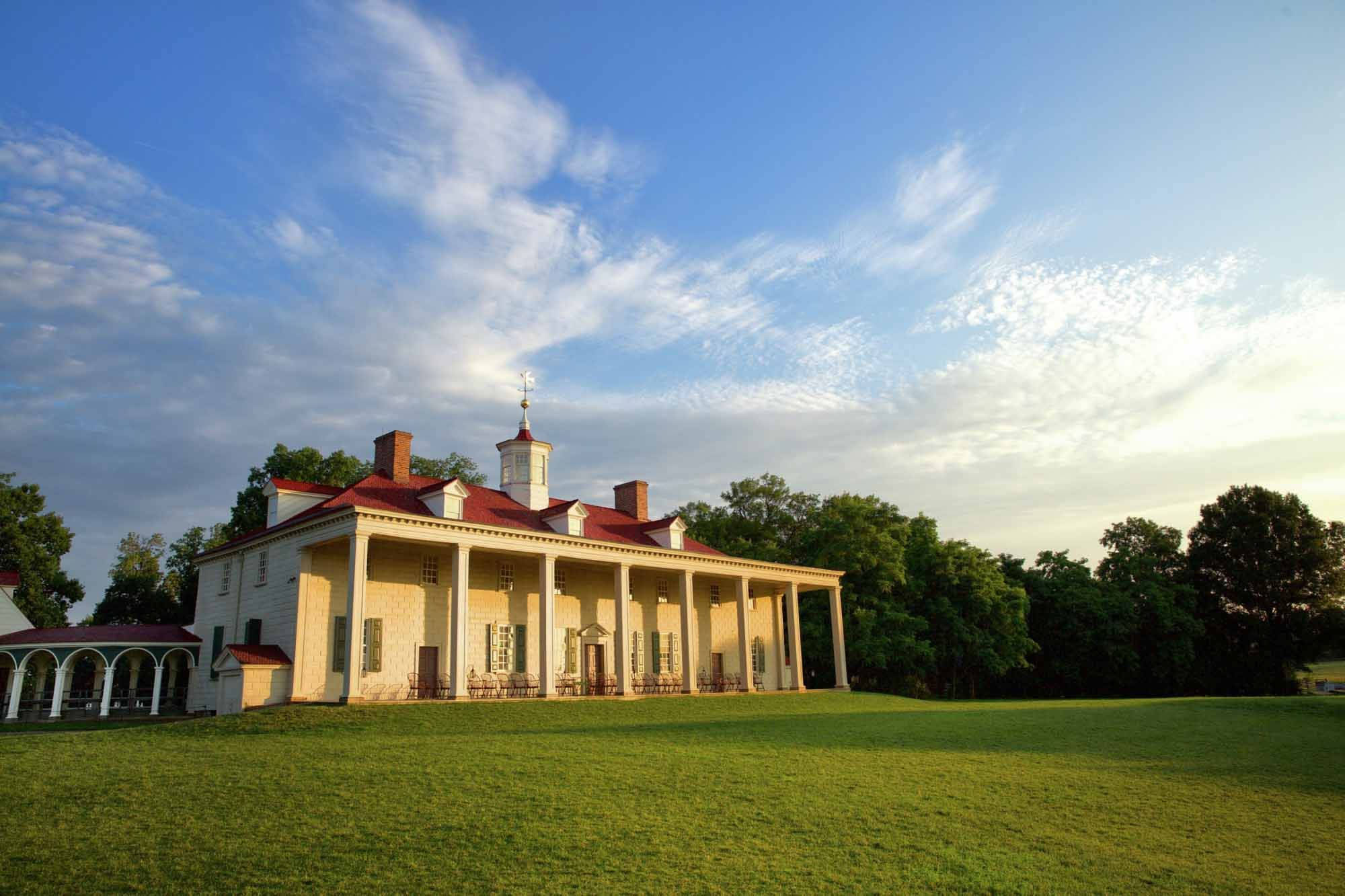 Mount Vernon, colonial-style mansion, red roof, Full HD Desktop Wallpaper
