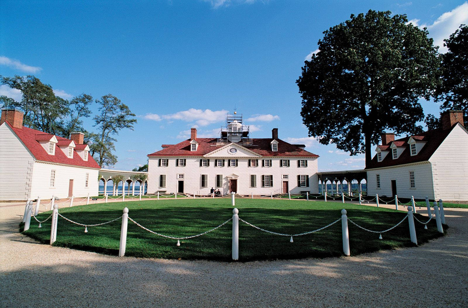 Mount Vernon, white colonial mansion, red roofs, HD Desktop Wallpaper