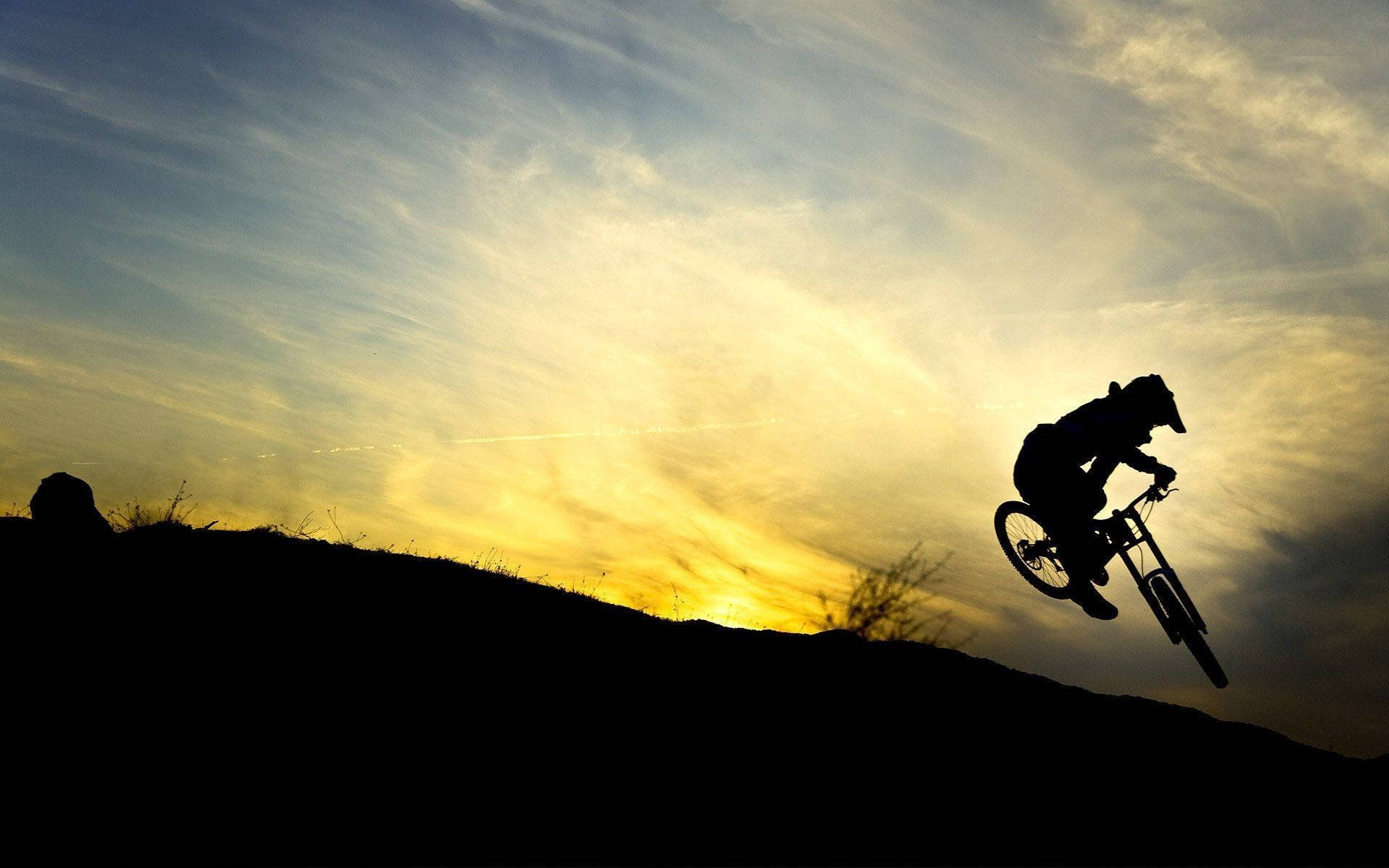 mtb extreme hill stunt silhoutte, mountain biker, silhouetted, Full HD Desktop Wallpaper