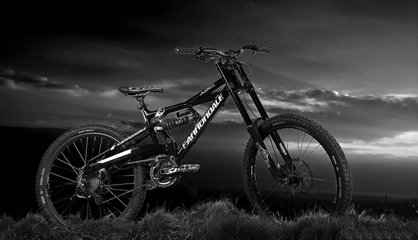 black mtb, dark theme, mountain bike, HD Desktop Wallpaper