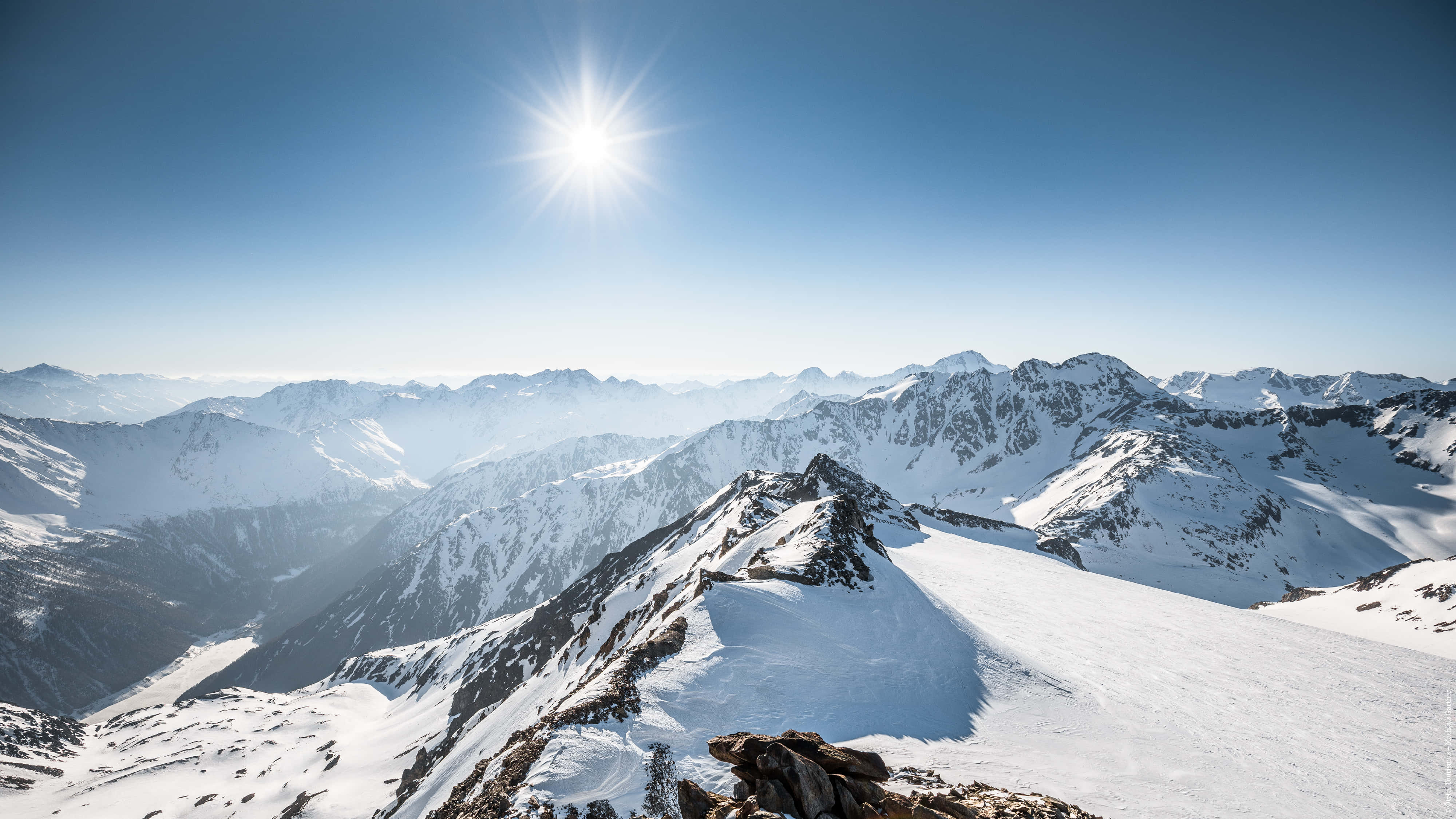 sunlight, high mountains, snow-covered mountain range, 4K Desktop Wallpaper