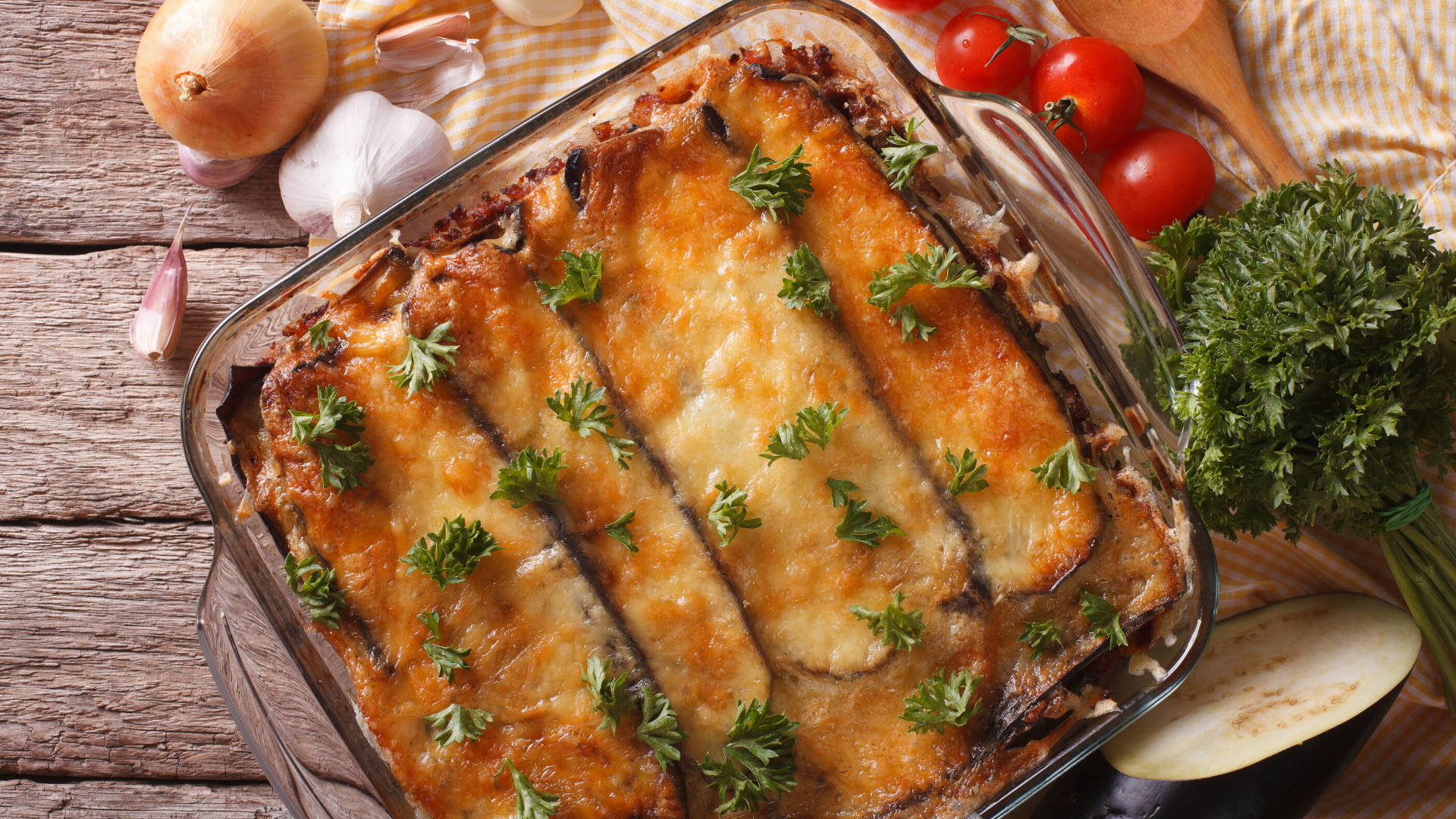 Moussaka, parsley, golden-brown, Full HD Desktop Wallpaper