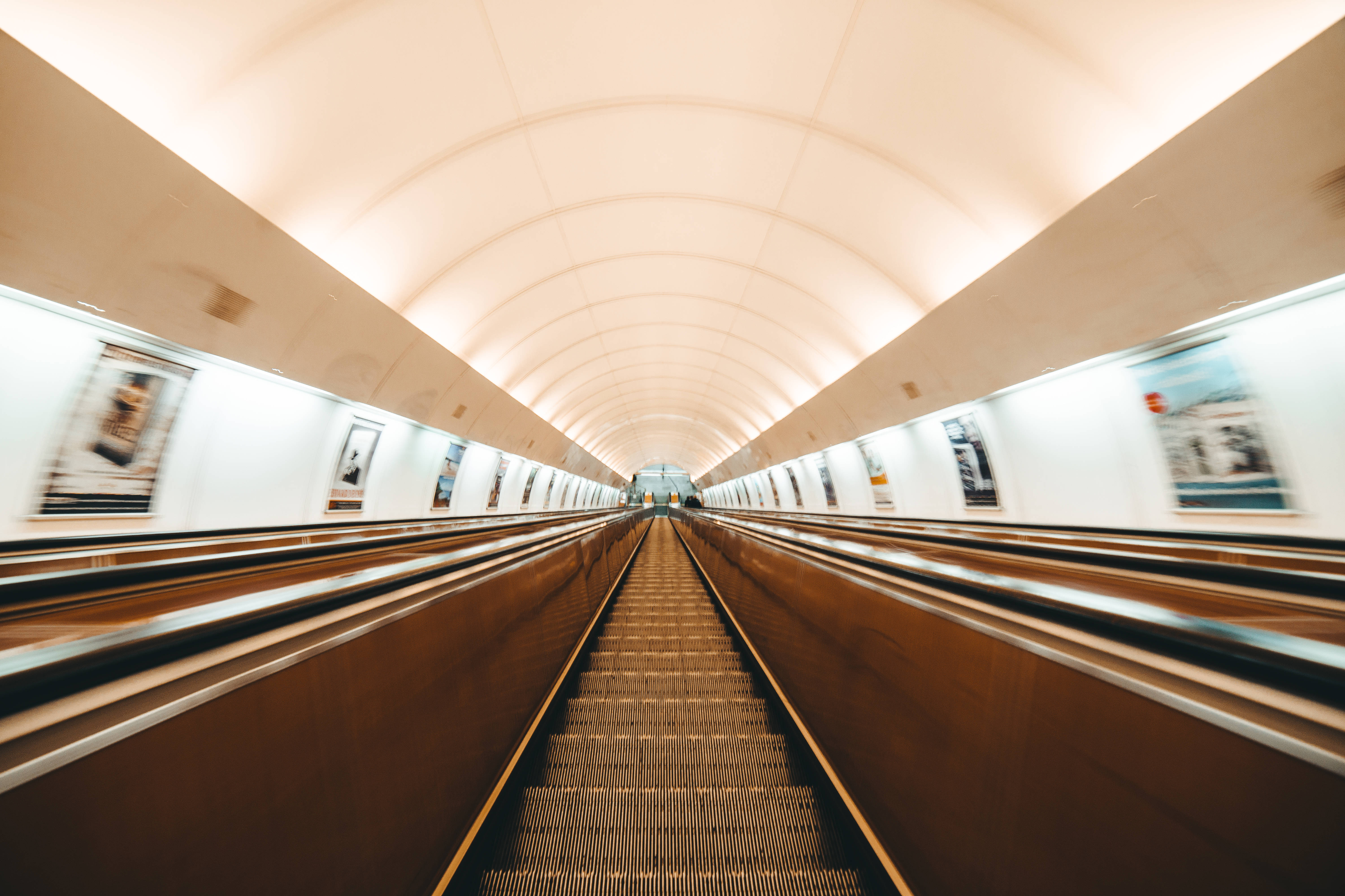 Moving Desktop Stairway, moving walkway, subway station, 5K Desktop Wallpaper