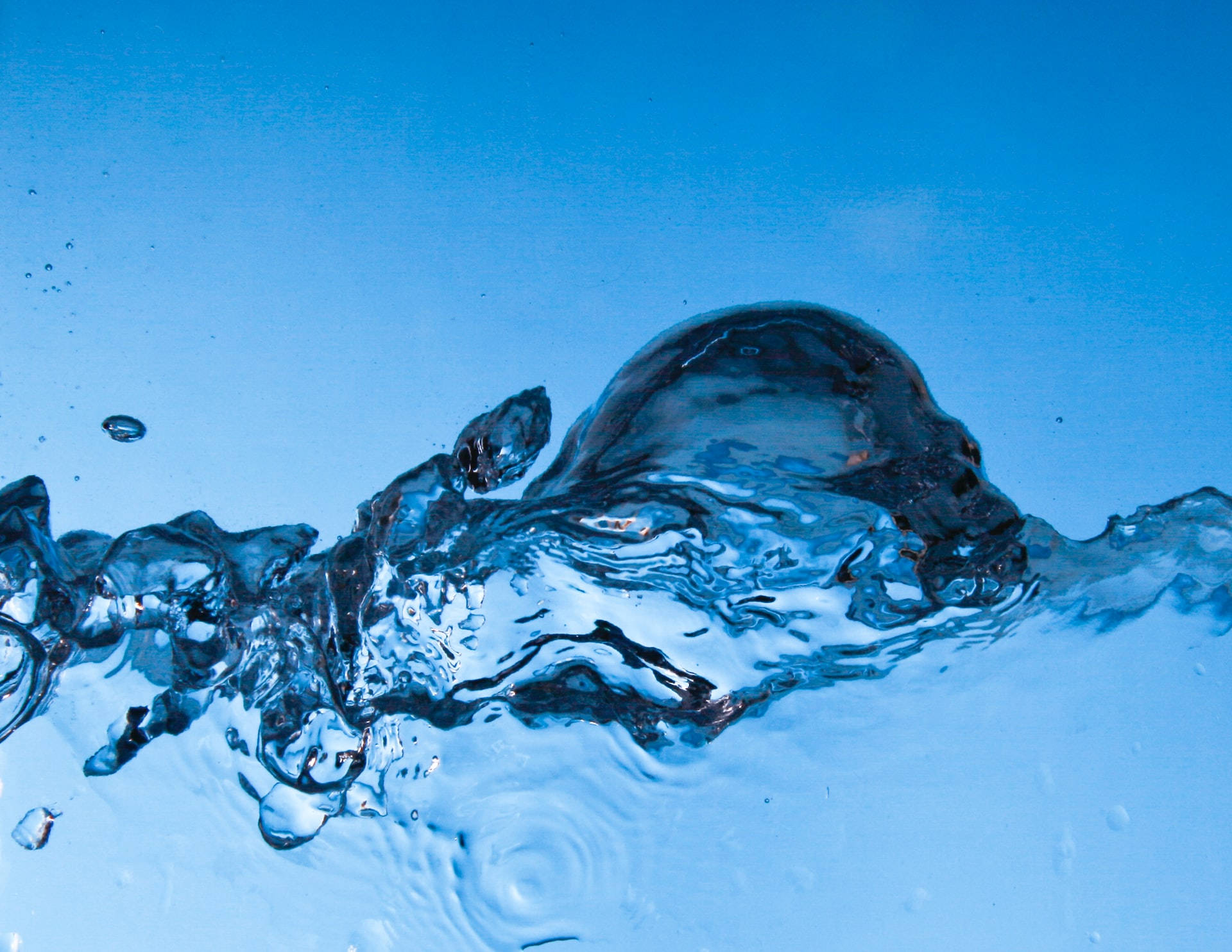 moving water, clear blue water, droplets, Full HD Desktop Wallpaper