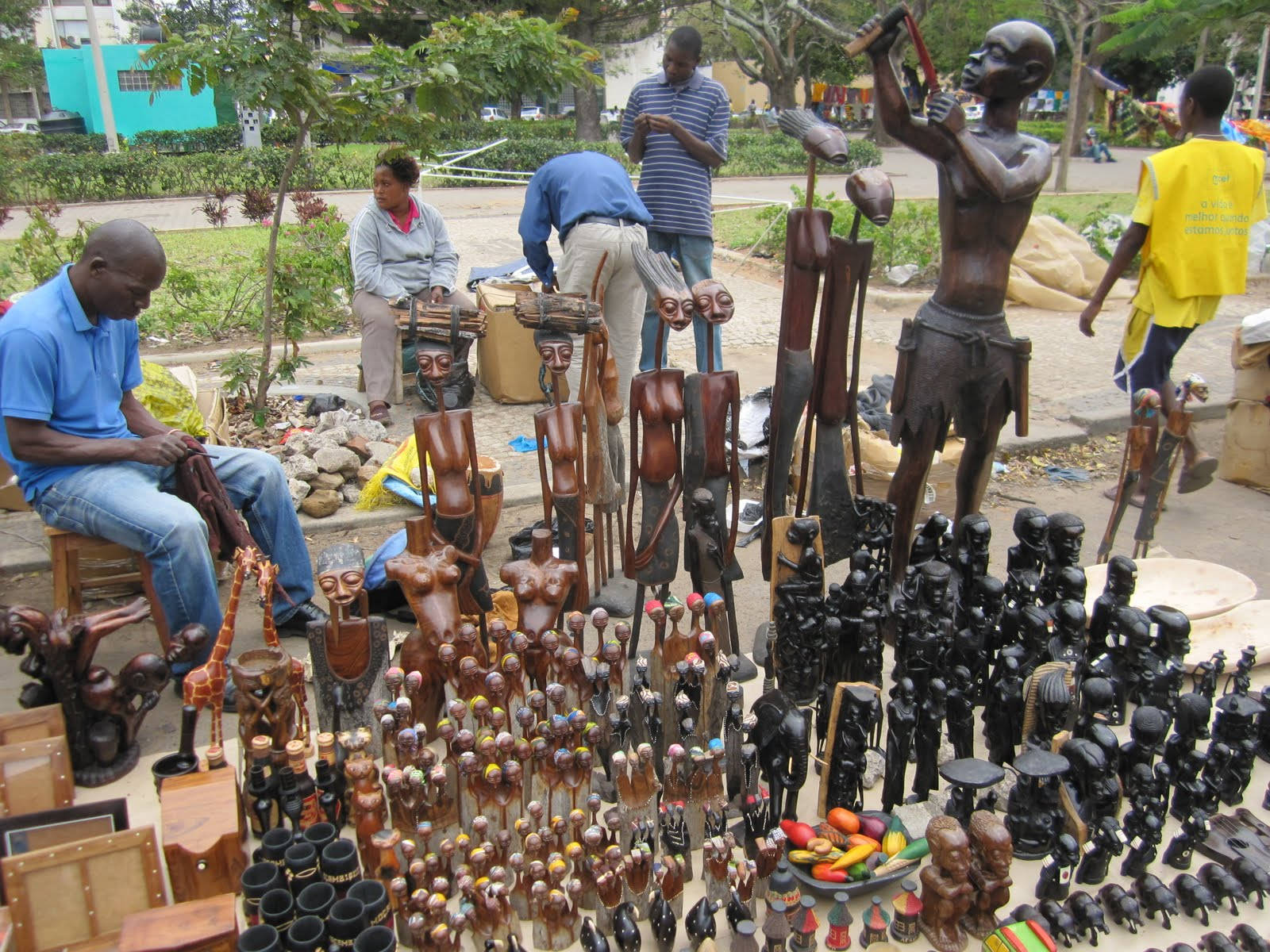 Mozambique, craft fair, outdoor market stall, HD Desktop Wallpaper