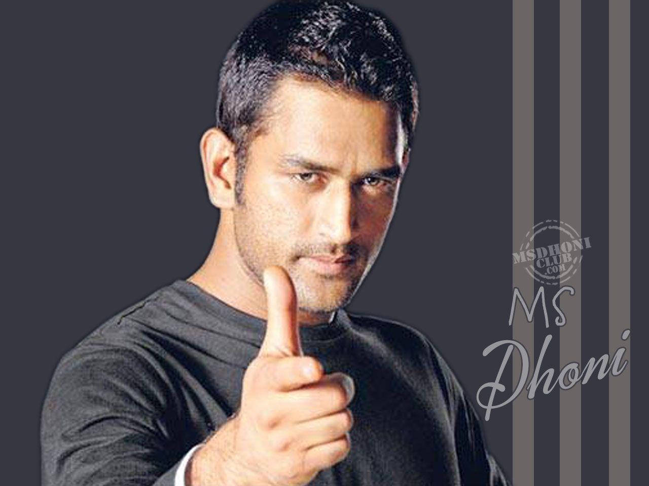 MS Dhoni, dark shirt, gray striped background, HD Desktop Wallpaper
