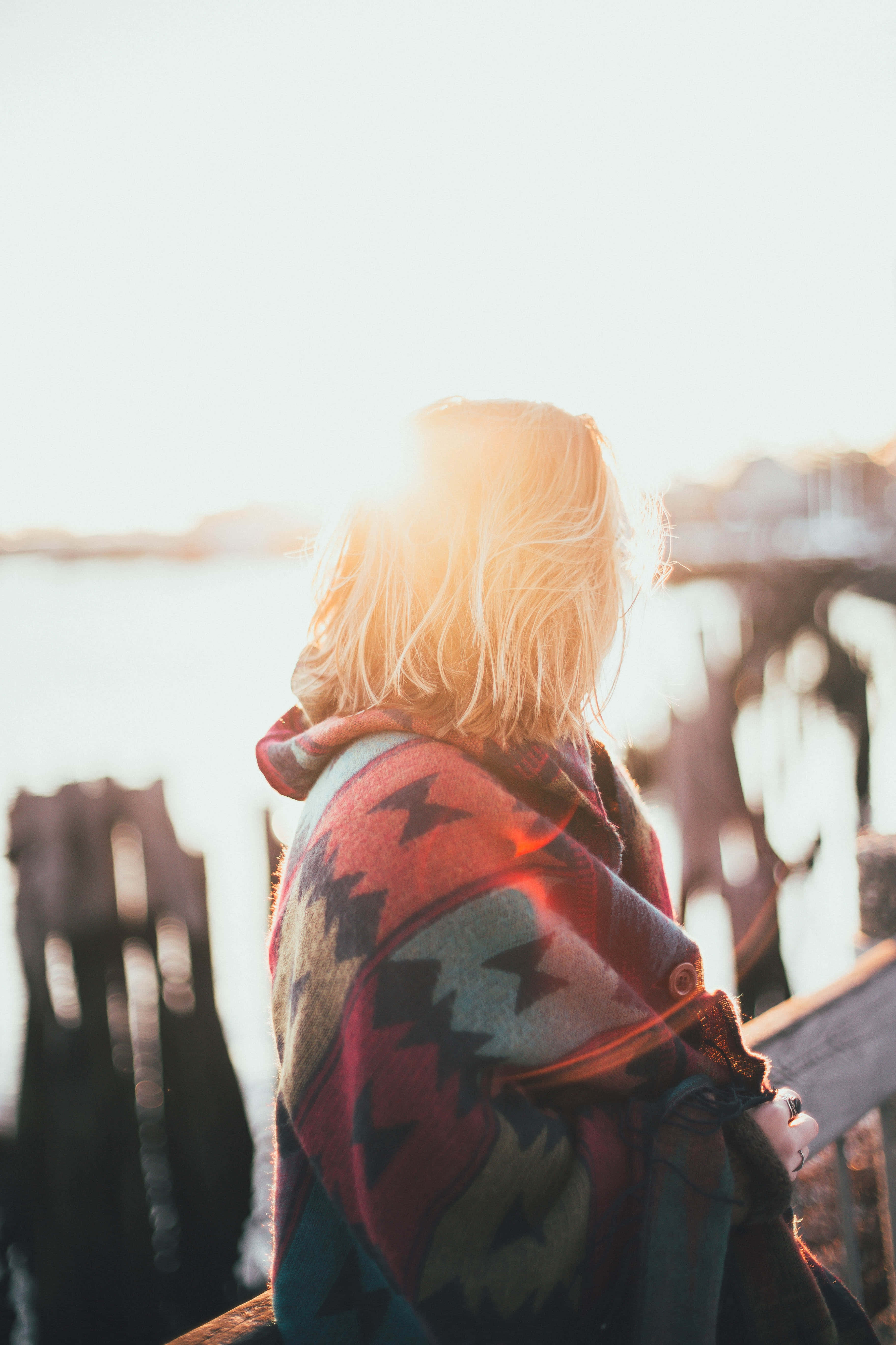blonde mujer soltera, sunset, pier, 5K Phone Wallpaper