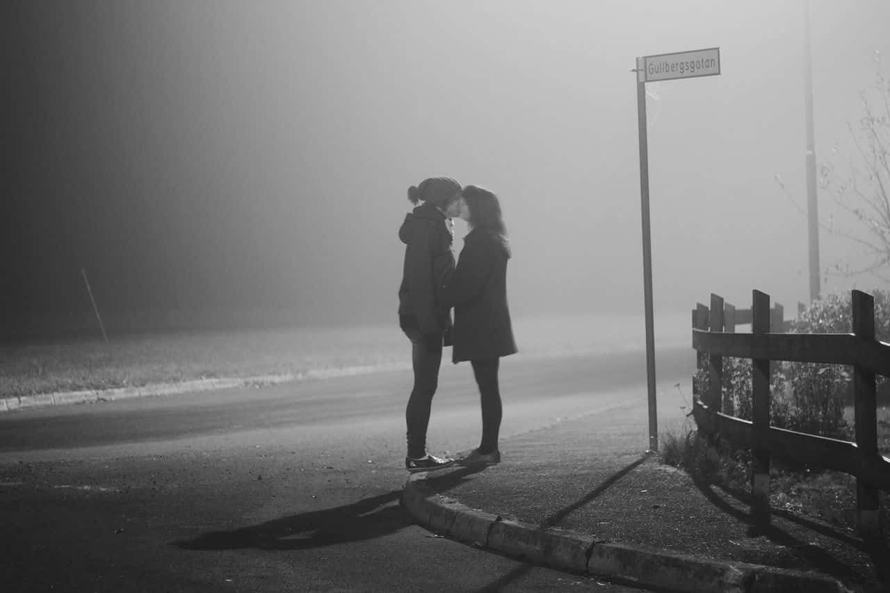 foggy street corner, night, street sign, HD Desktop Wallpaper