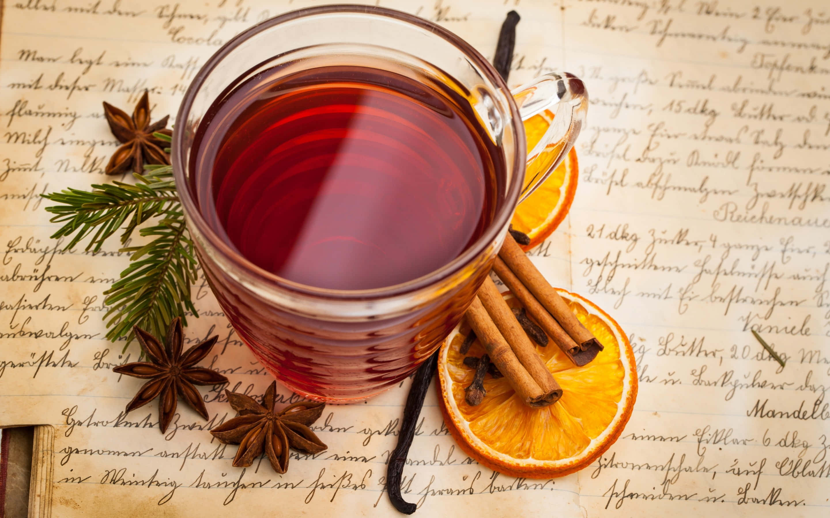 mulled wine, glass mug, cinnamon sticks, 2K Desktop Wallpaper