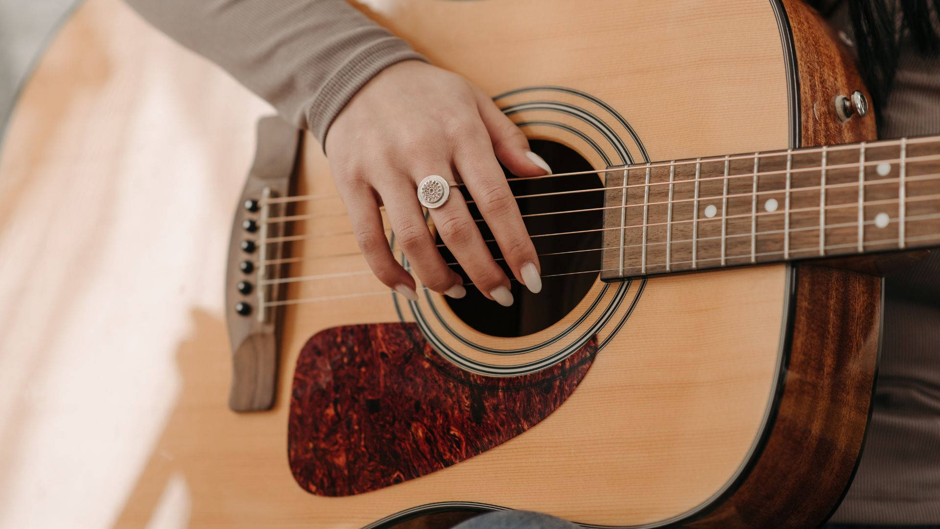 acoustic guitar, brown sides, light wood, Full HD Desktop Wallpaper