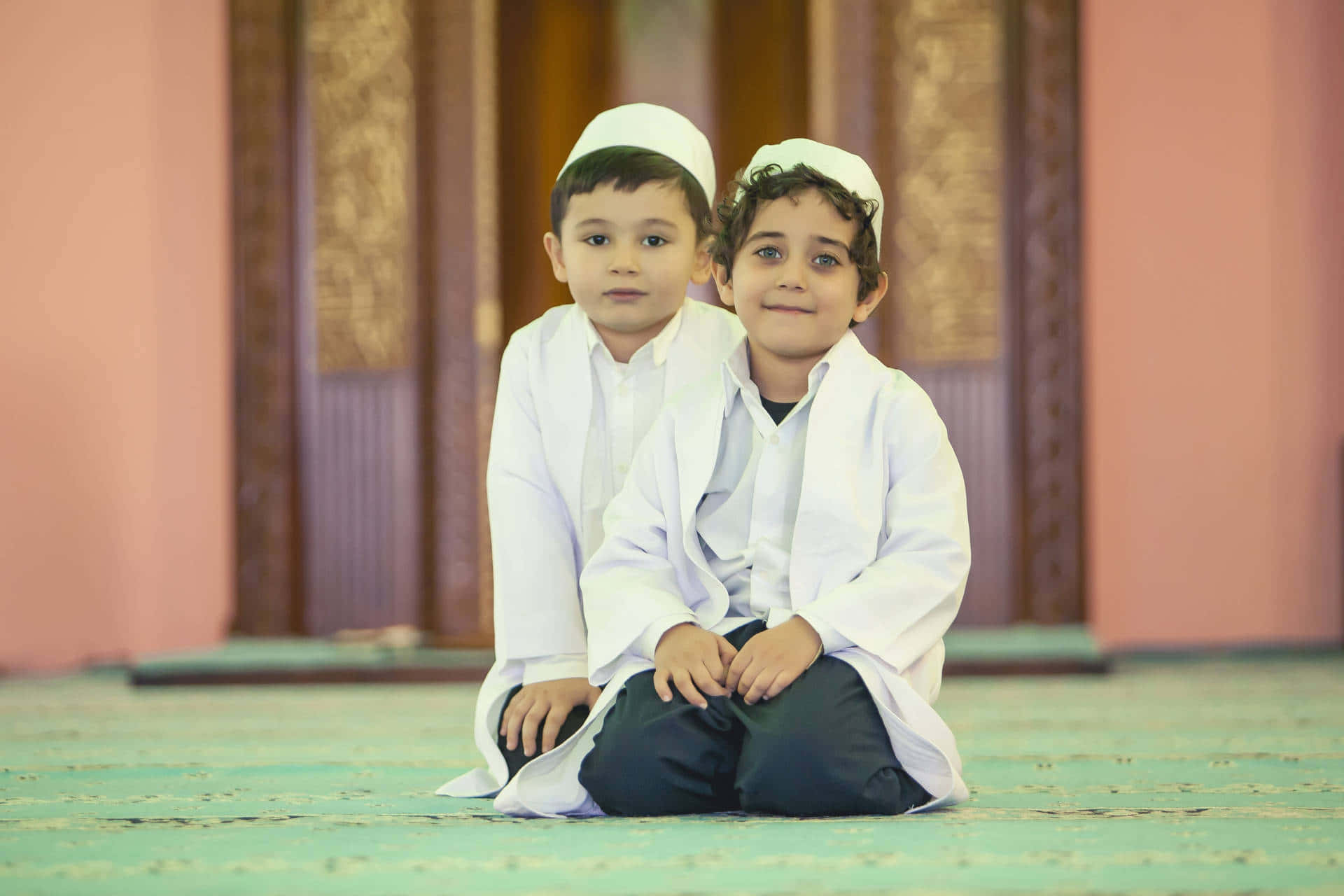 white caps, robes, green patterned carpet, Full HD Desktop Wallpaper
