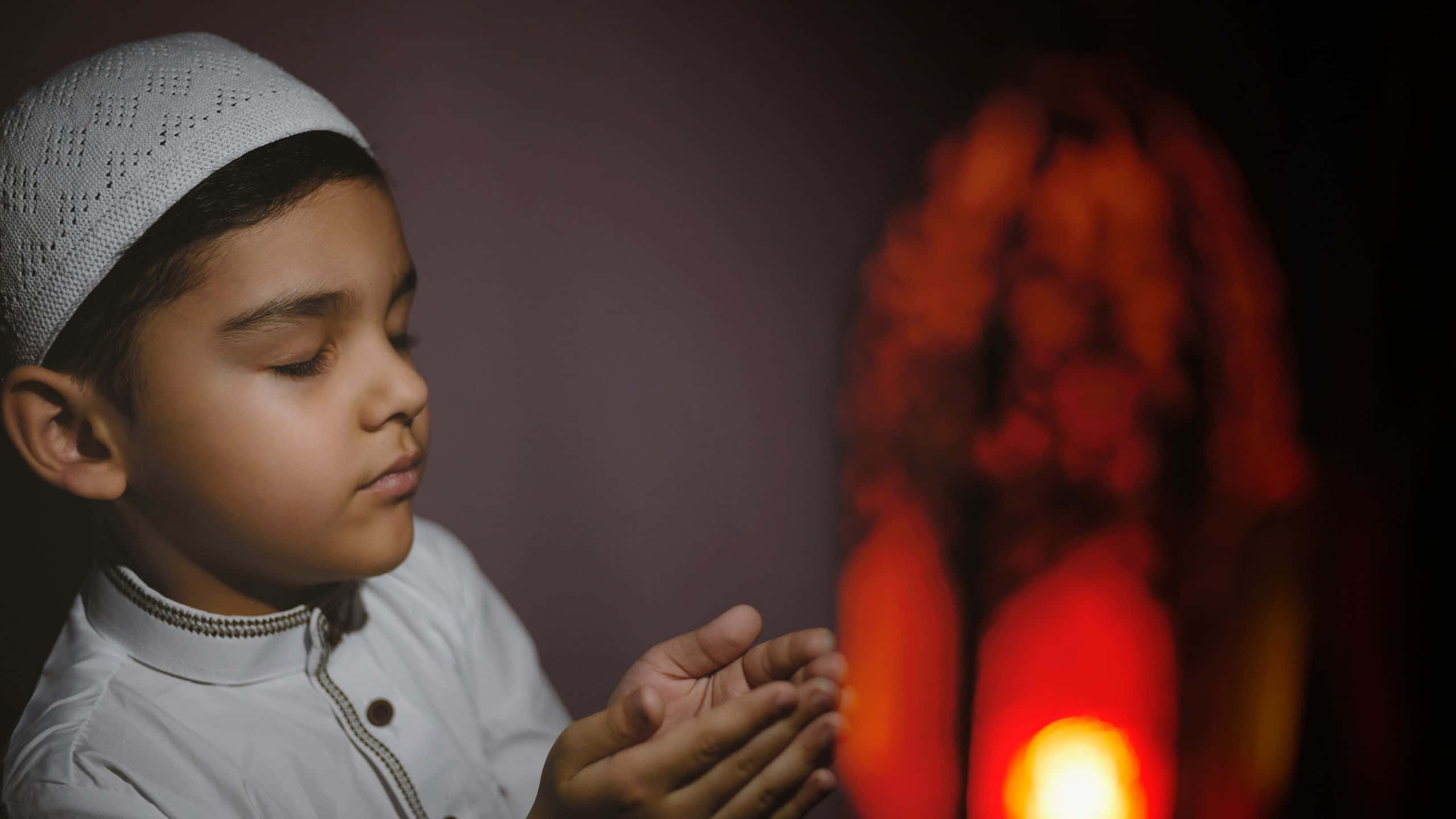Muslim Boy, white cap, traditional attire, 2K Desktop Wallpaper