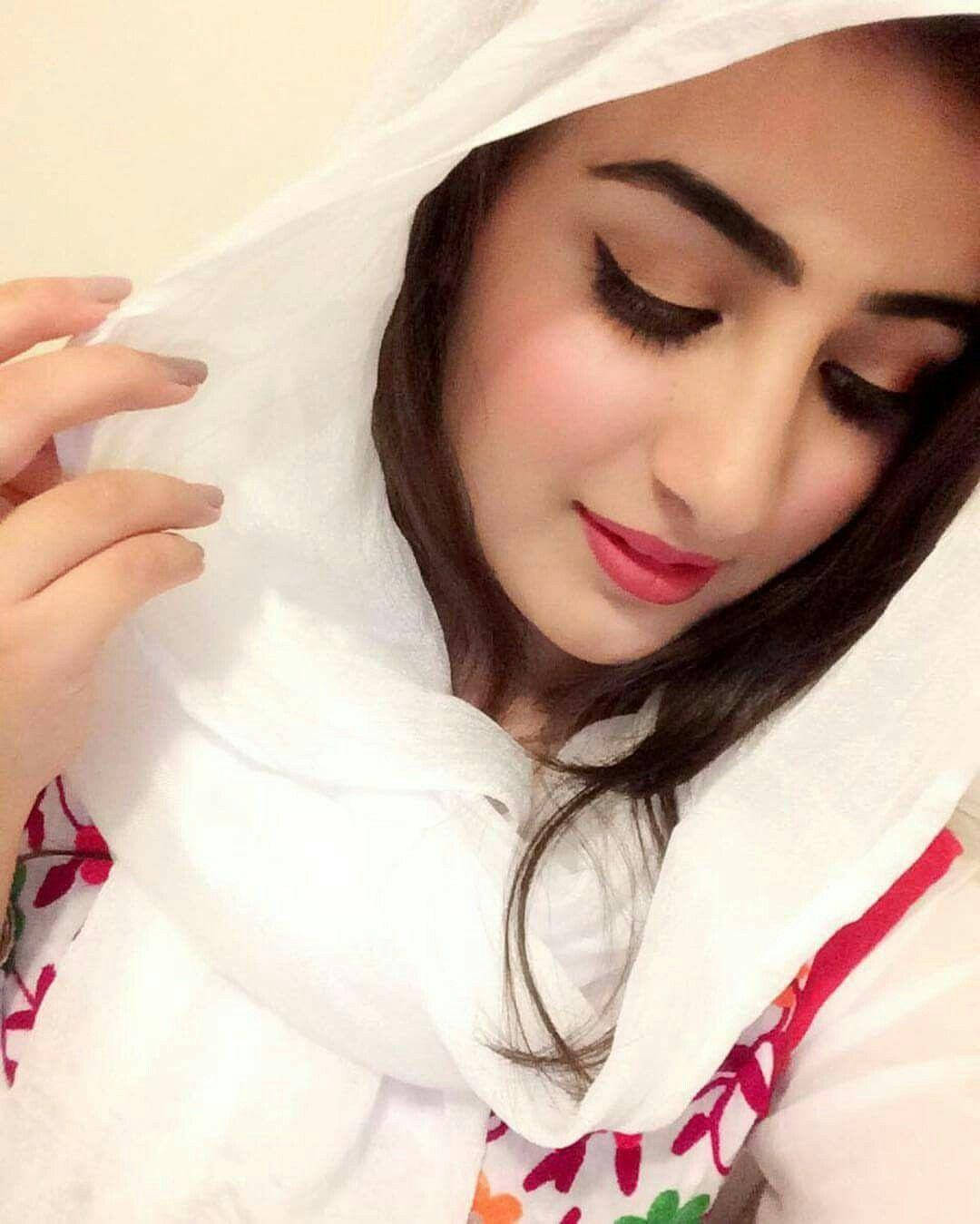 hijab, white sheer headscarf, colorful embroidered top, HD Phone Wallpaper