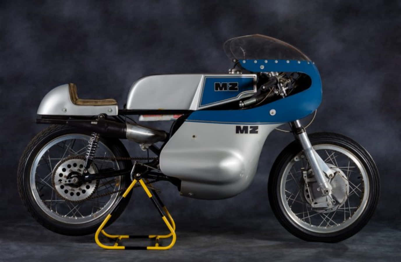 classic mz motorcycle, silver, blue, HD Desktop Wallpaper