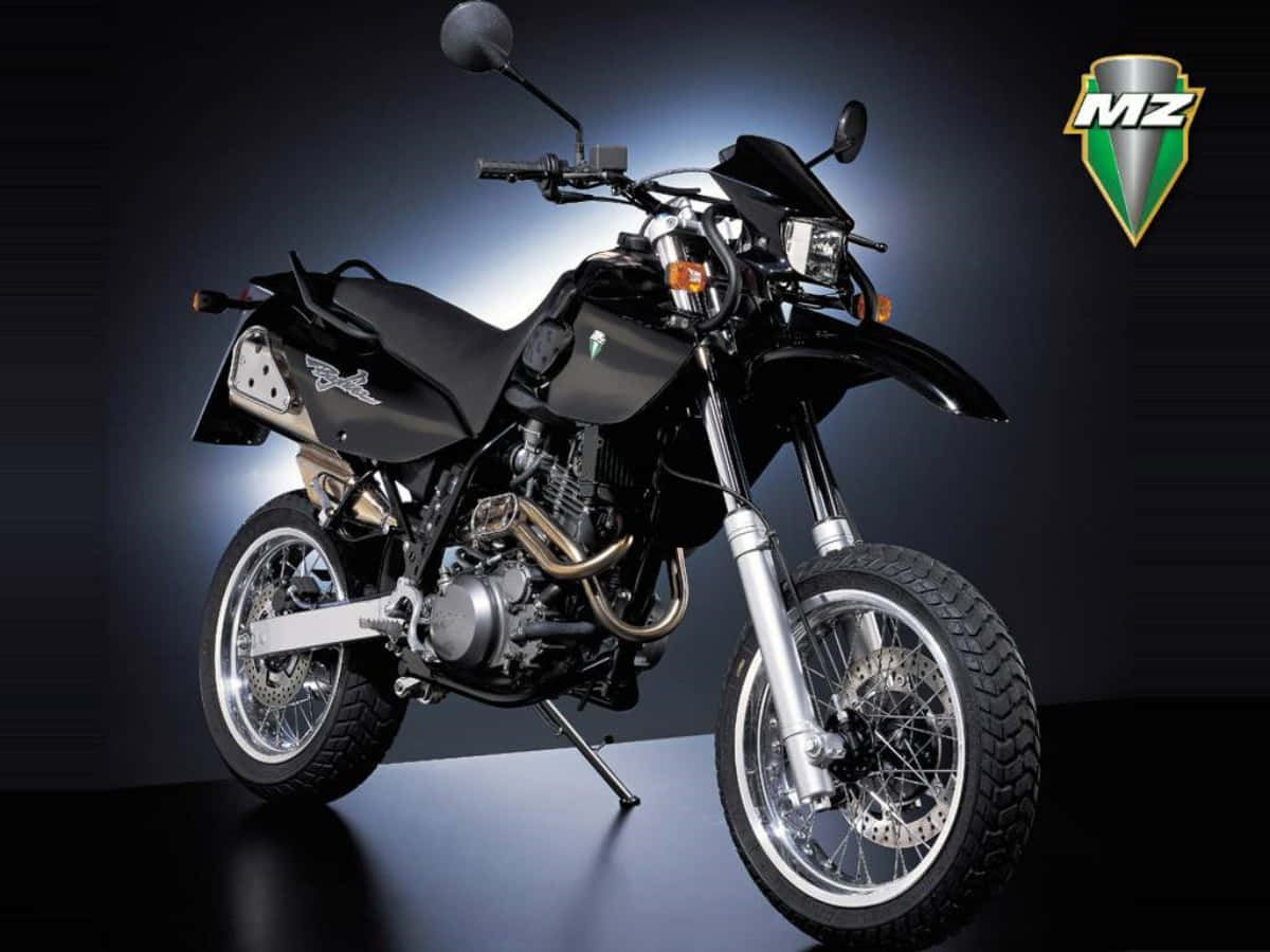 M Z Motorcycle, sleek black, chrome accents, SD Desktop Wallpaper